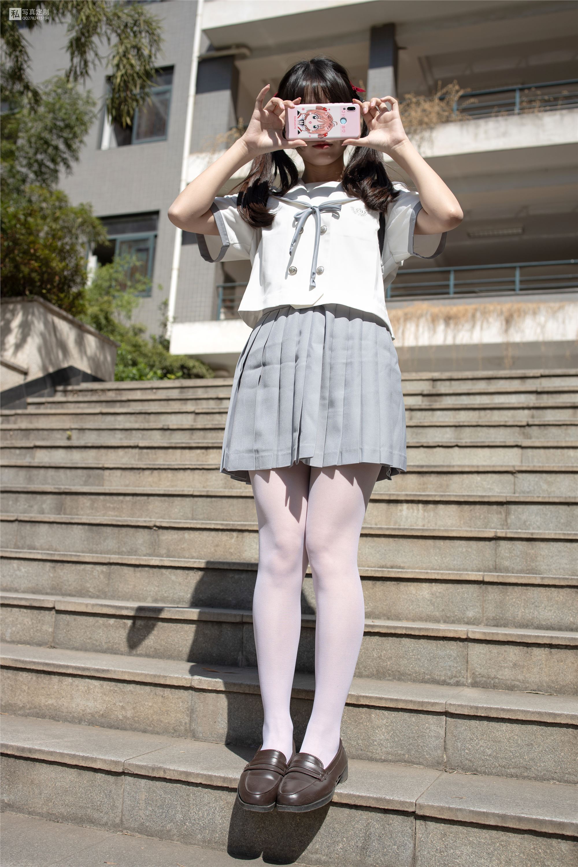 森萝财团萝莉丝足写真 JKFUN-028 默陌 15D白丝抑郁湖边与绝望天台