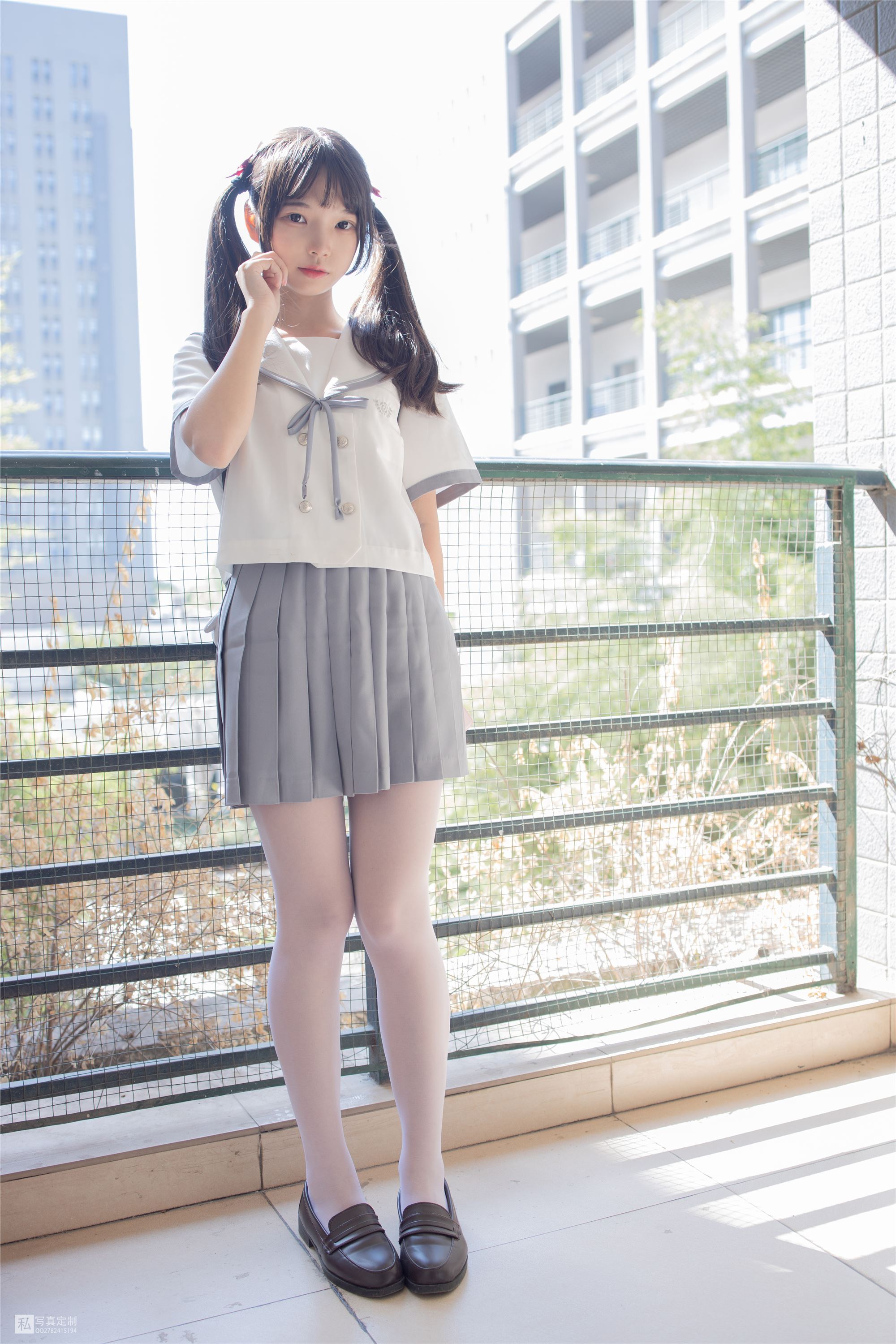 森萝财团萝莉丝足写真 JKFUN-028 默陌 15D白丝抑郁湖边与绝望天台