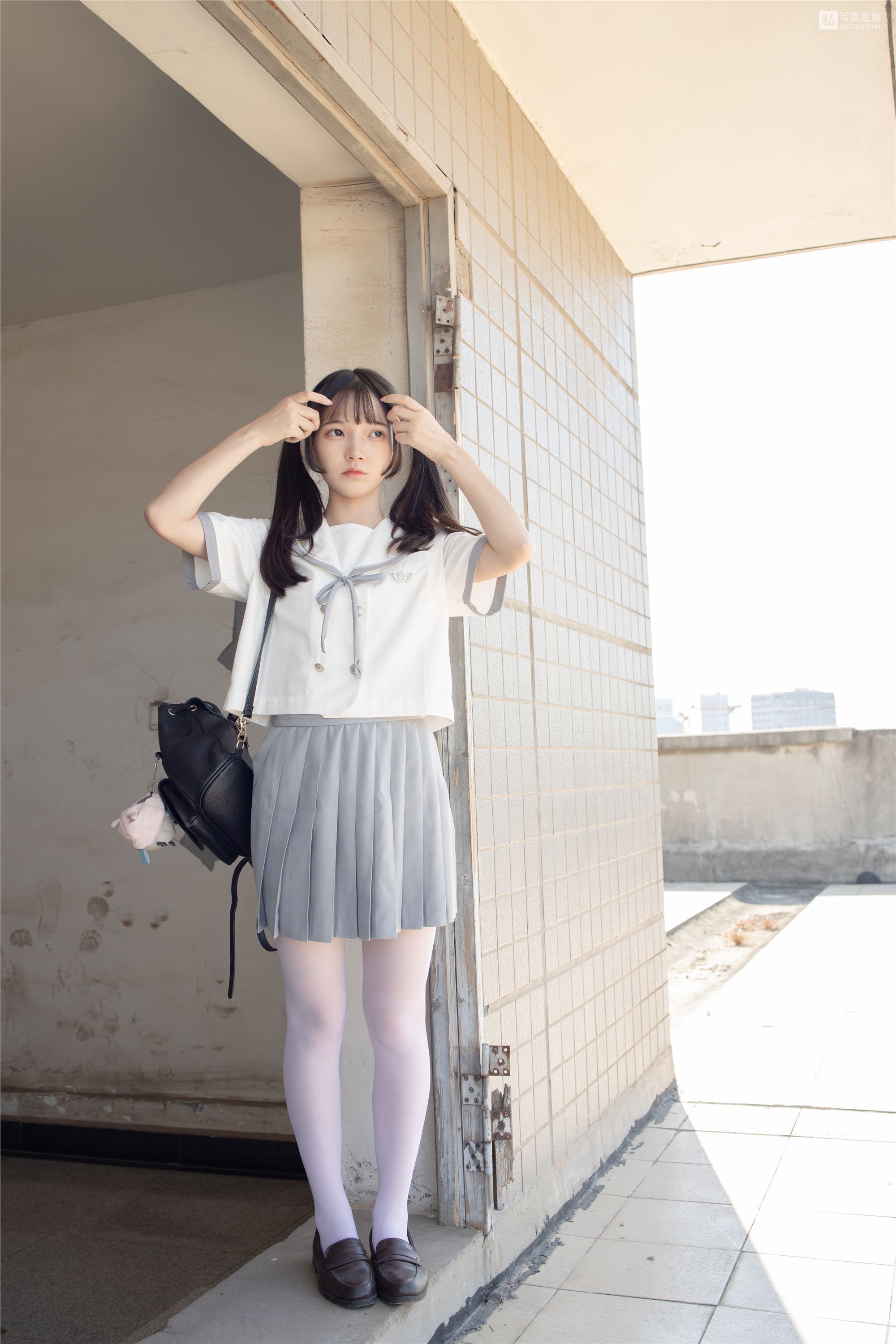 森萝财团萝莉丝足写真 JKFUN-028 默陌 15D白丝抑郁湖边与绝望天台