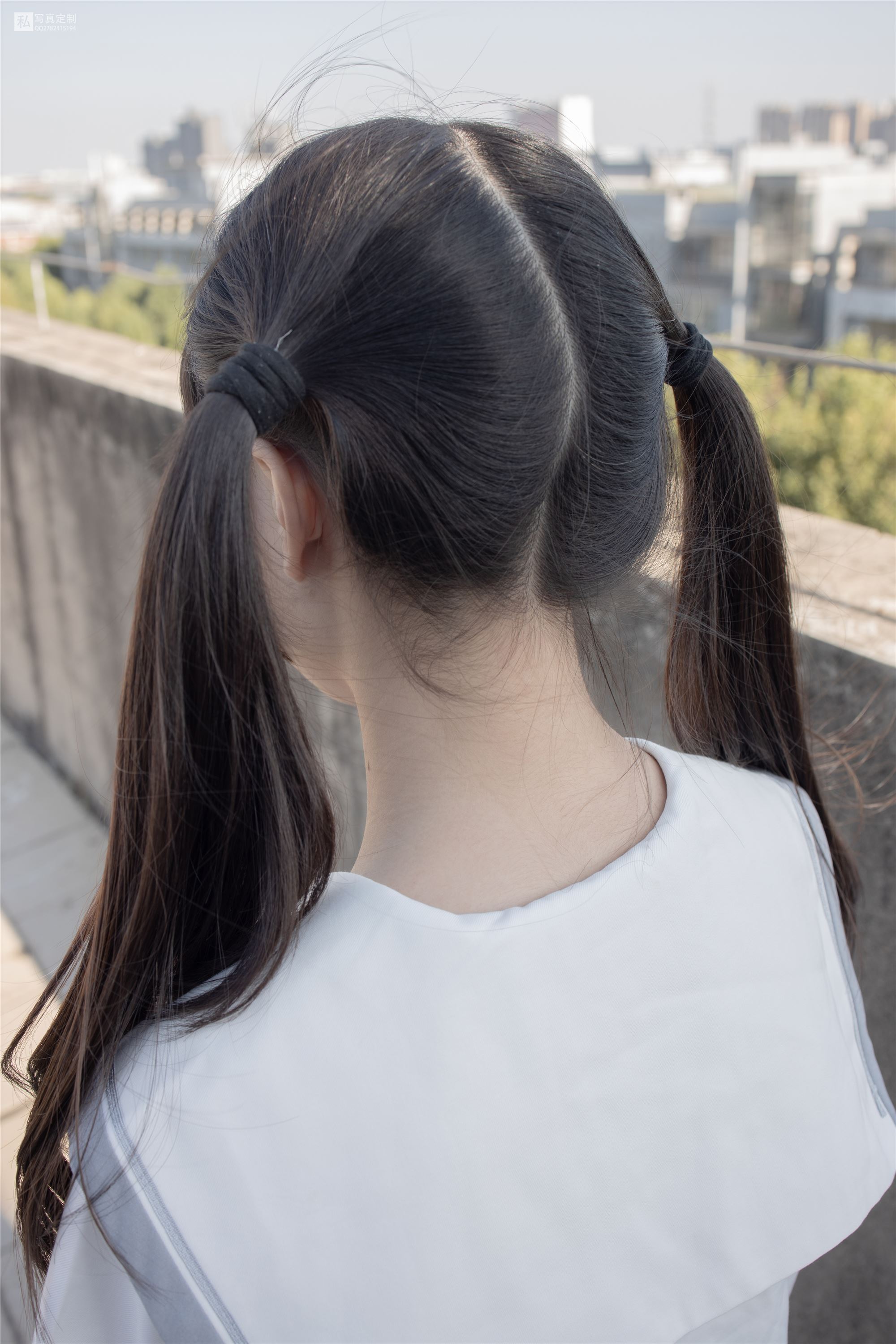 森萝财团萝莉丝足写真 JKFUN-028 默陌 15D白丝抑郁湖边与绝望天台