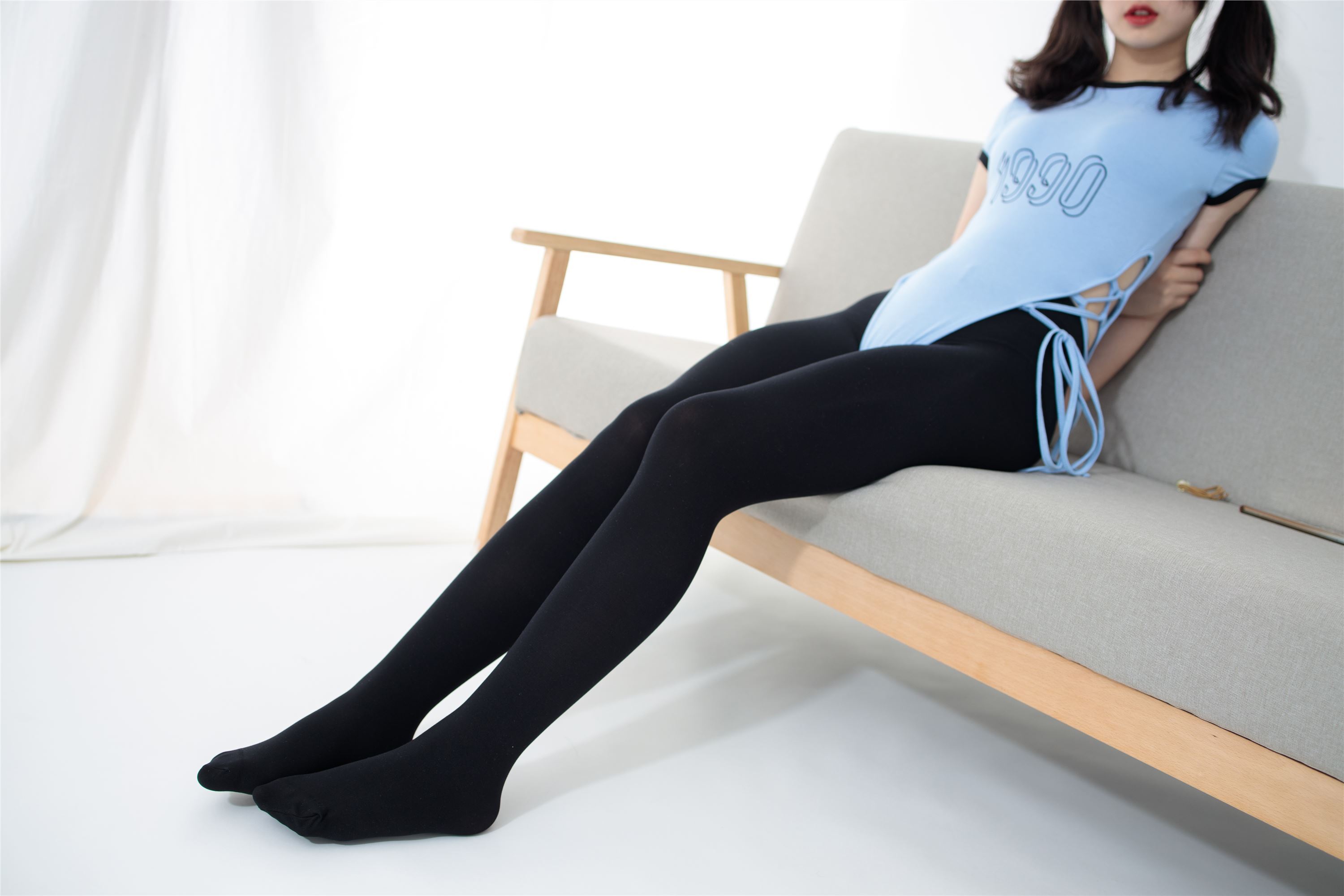 森萝财团萝莉丝足写真 JKFUN-034 小夜 80D厚黑砕面