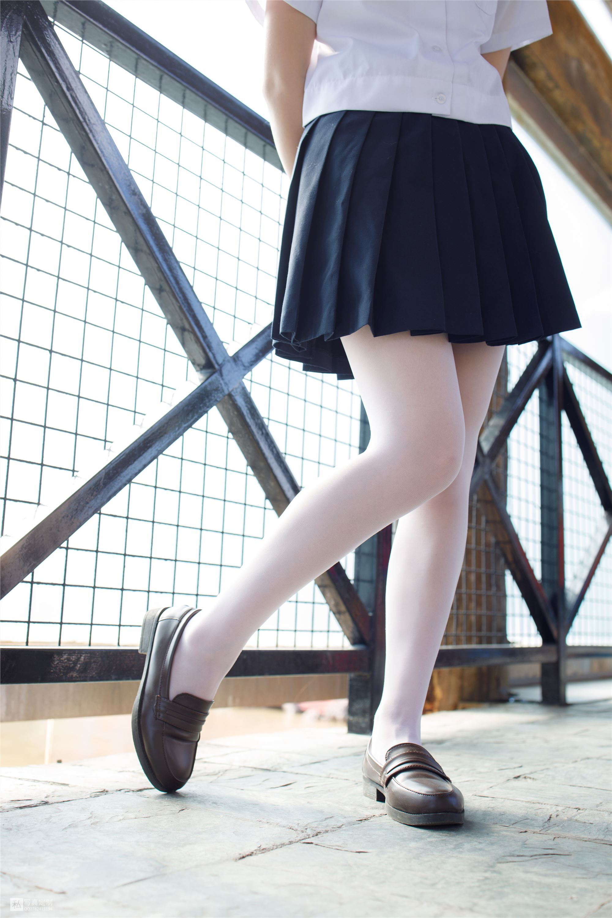 森萝财团萝莉丝足写真 JKFUN-026 默陌