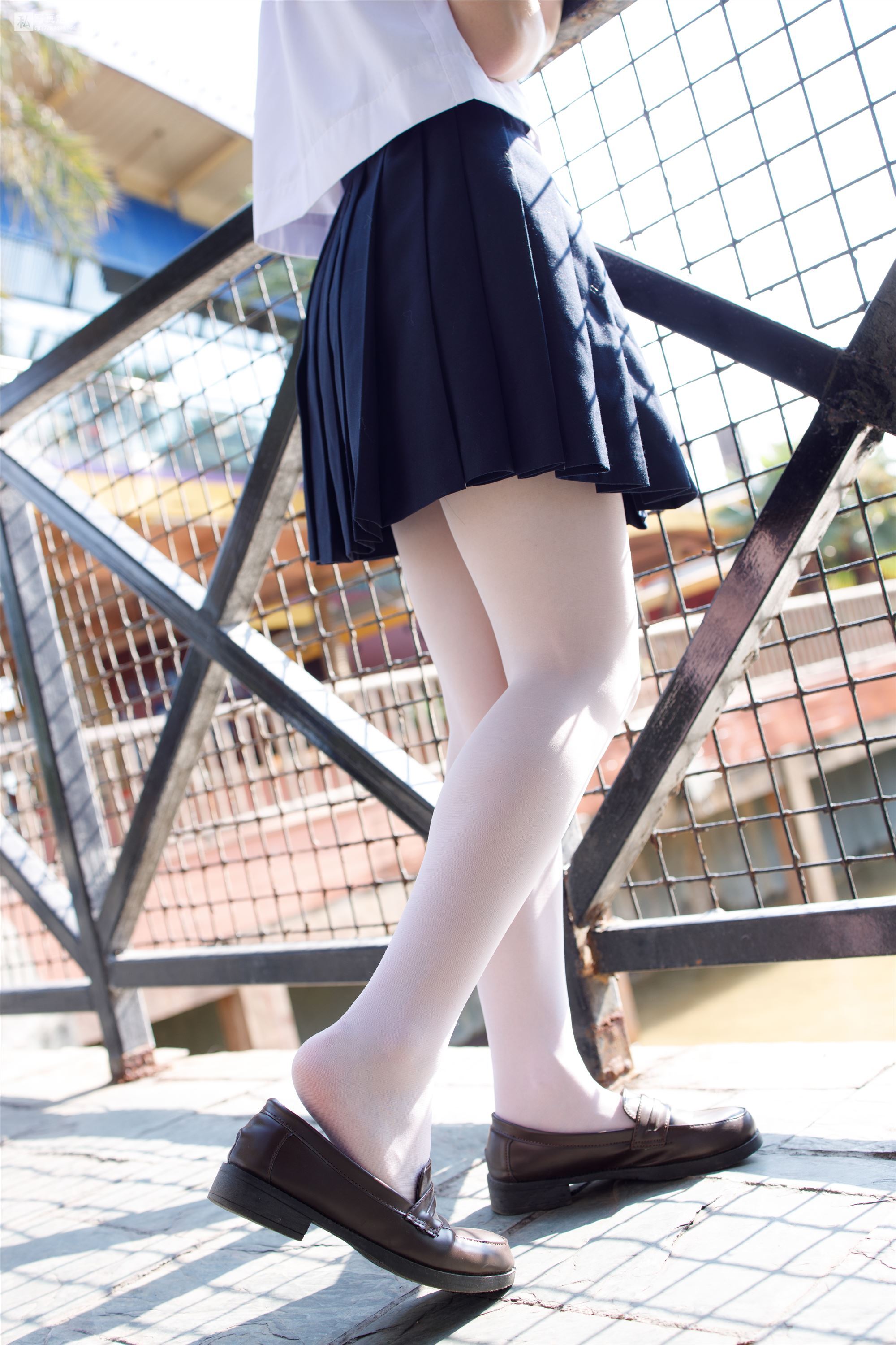 森萝财团萝莉丝足写真 JKFUN-026 默陌