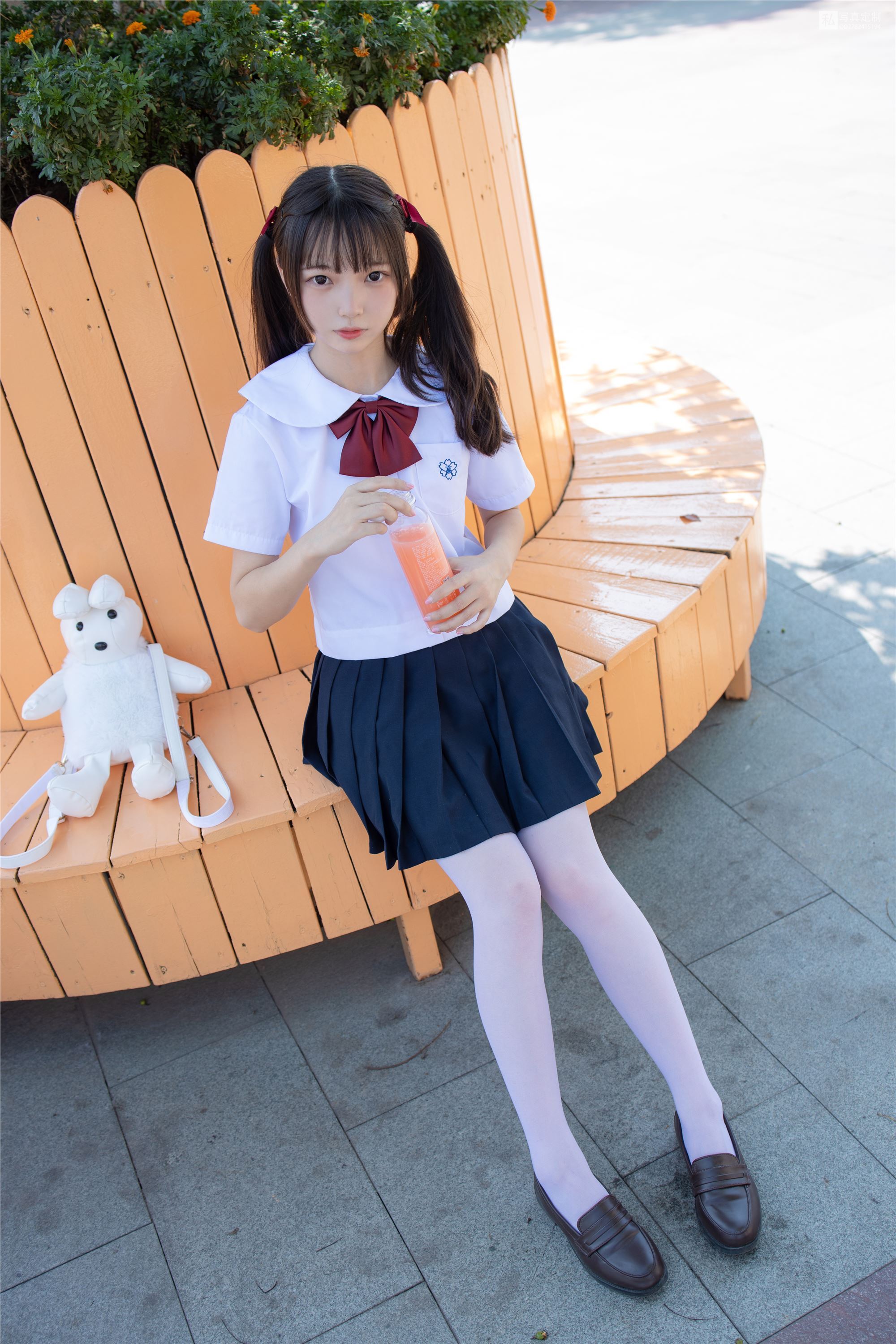 森萝财团萝莉丝足写真 JKFUN-026 默陌