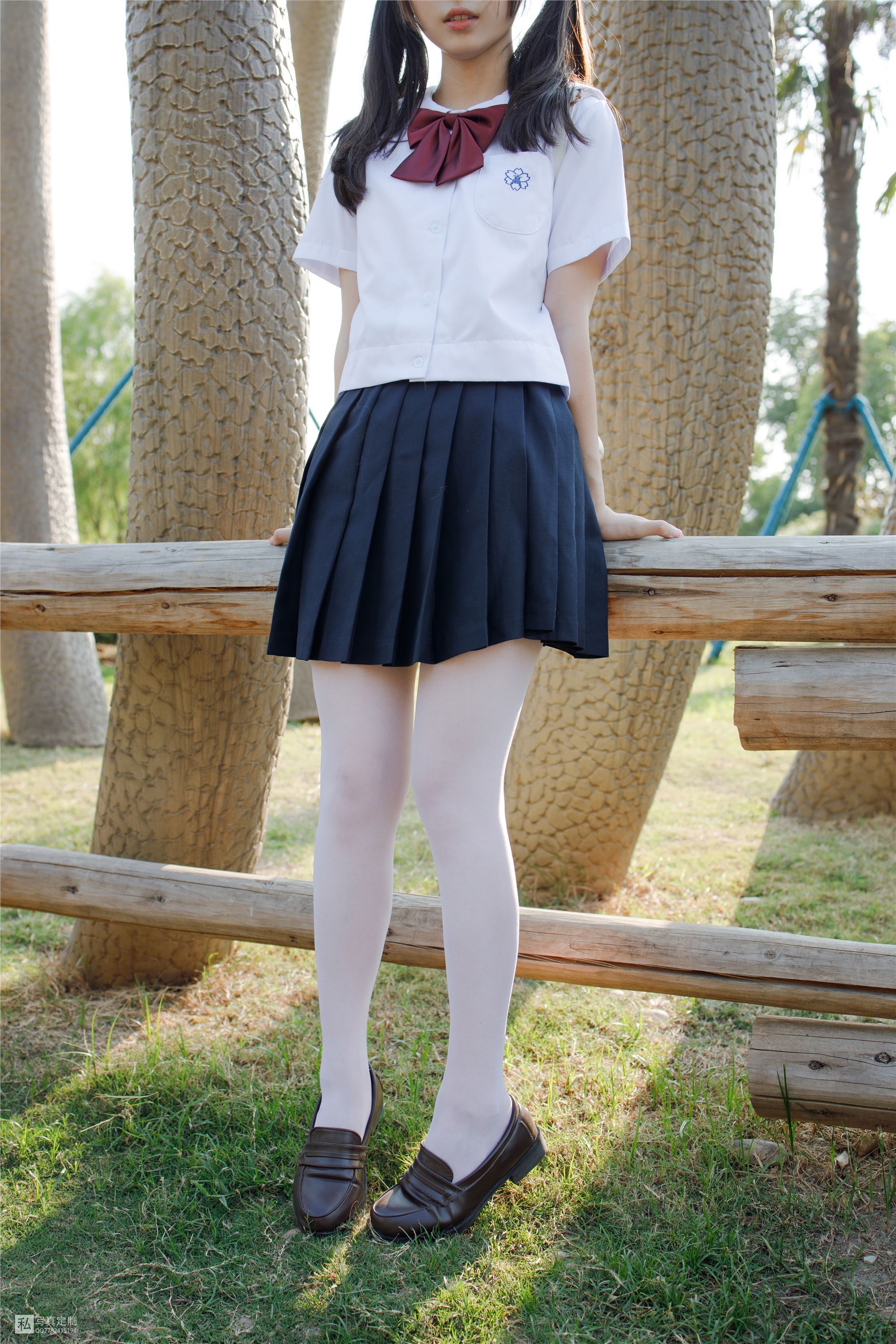 森萝财团萝莉丝足写真 JKFUN-026 默陌