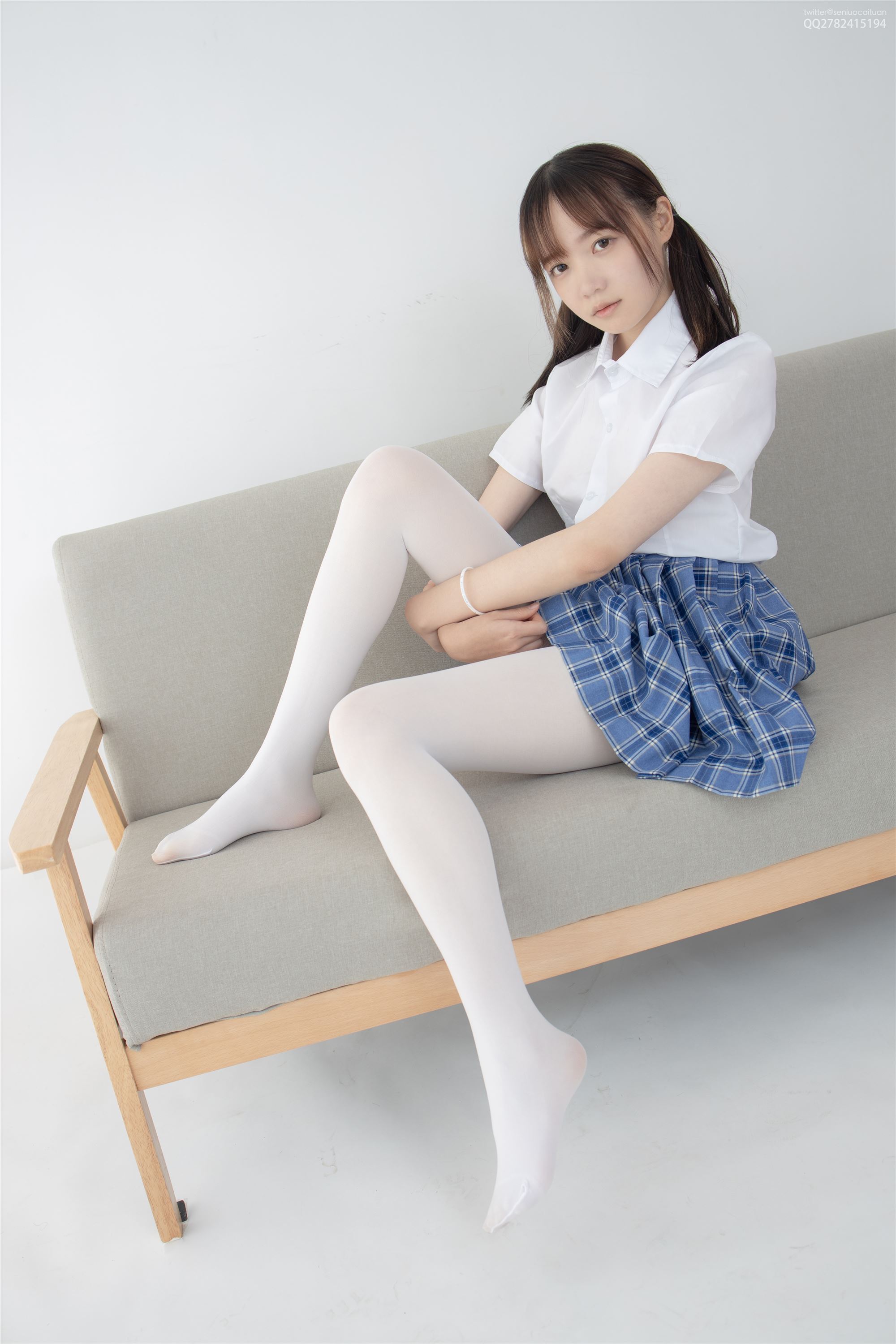 森萝财团萝莉丝足写真 JKFUN-040 Aika 80D白丝