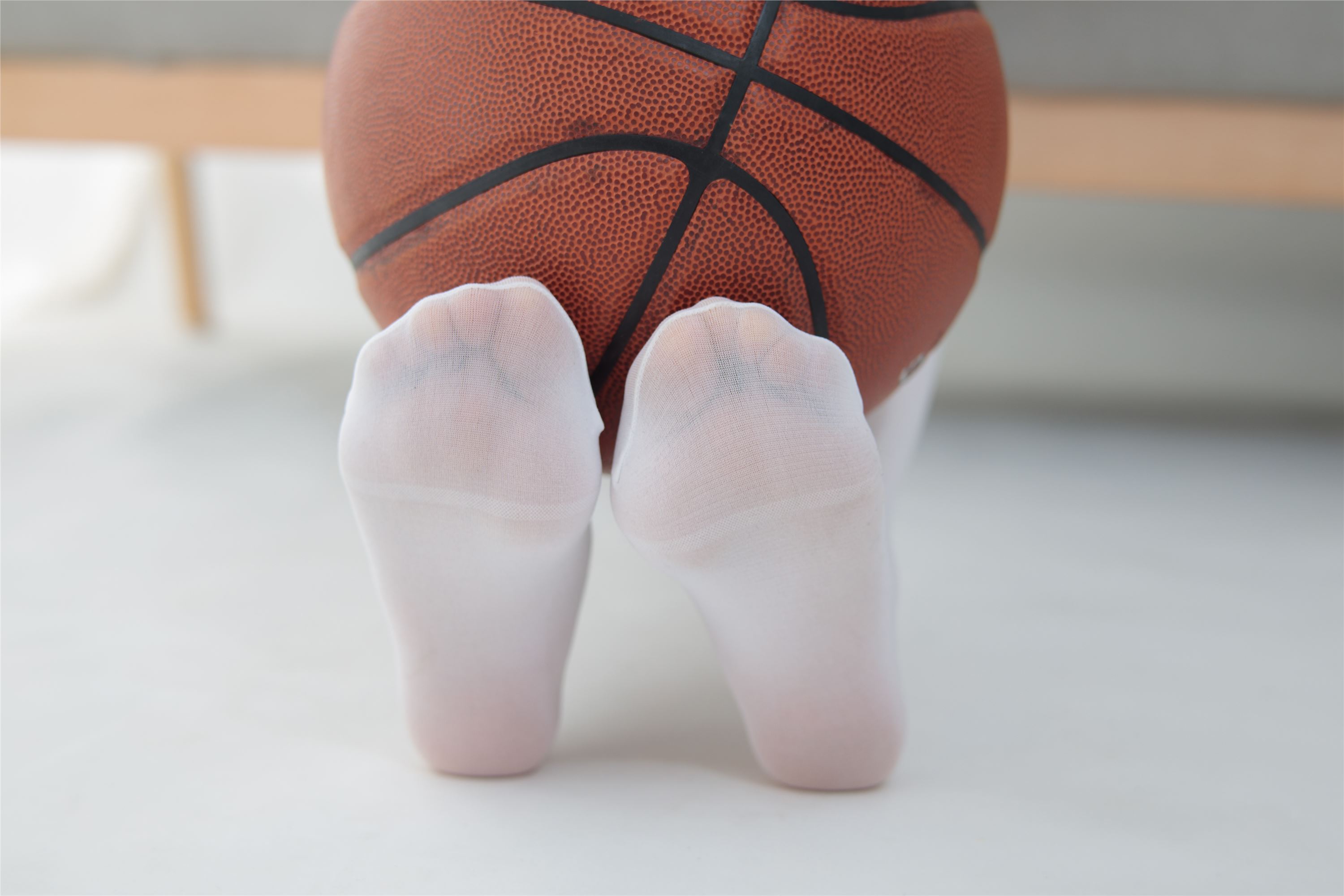 森萝财团萝莉丝足写真 JKFUN-042 卉子 80D白丝与篮球无关