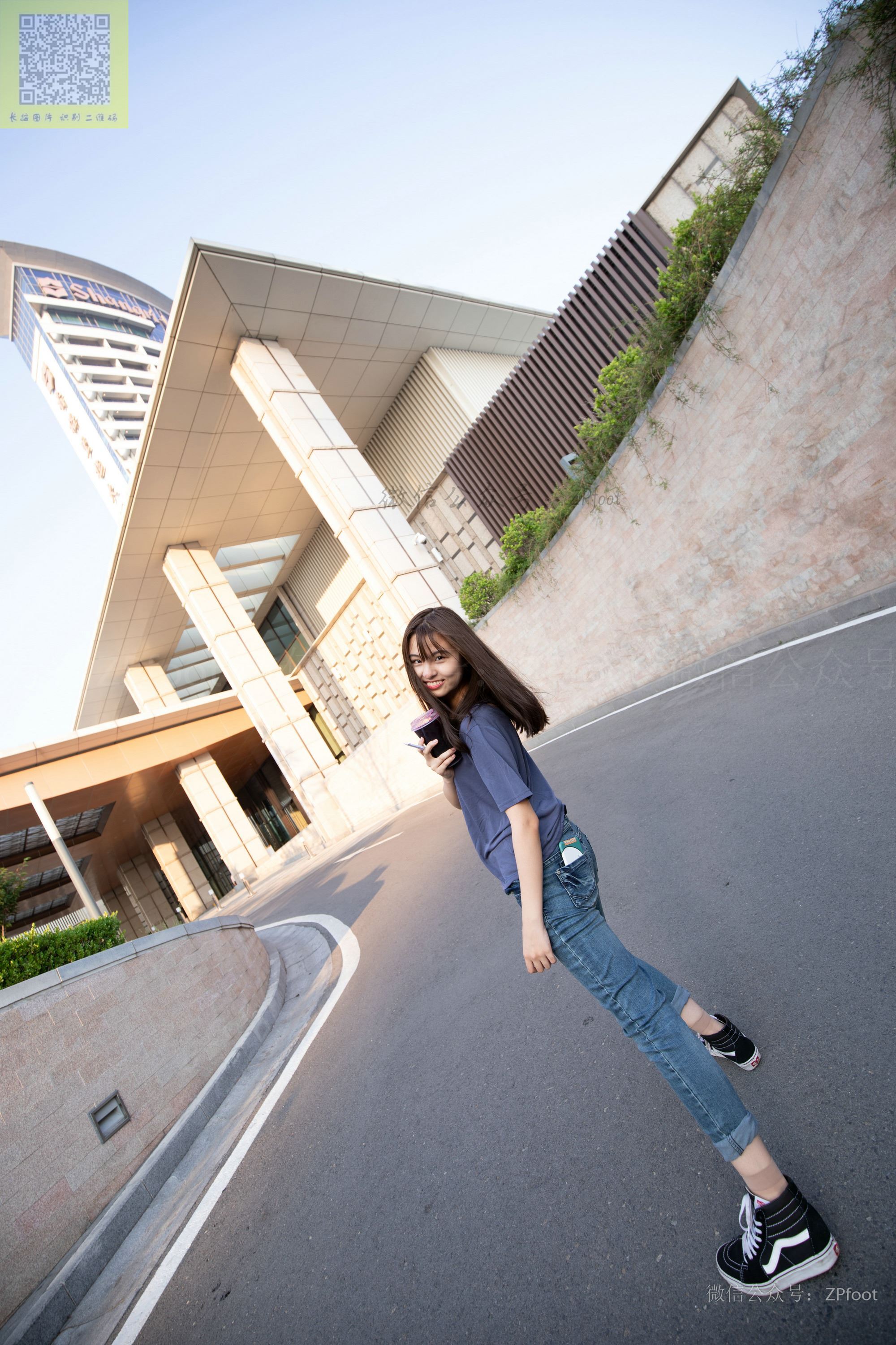 山茶摄影  帆布鞋短丝