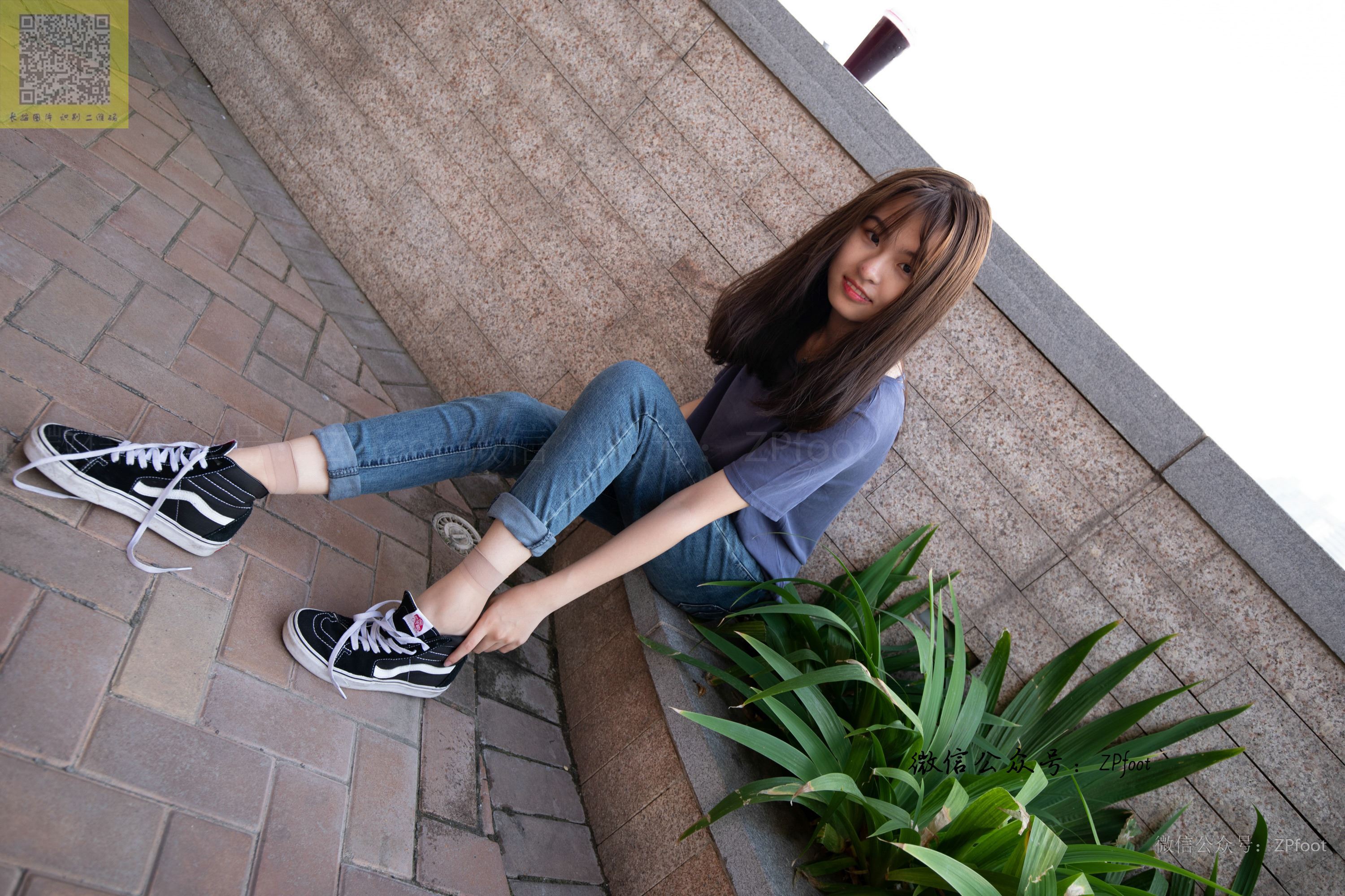 山茶摄影  帆布鞋短丝