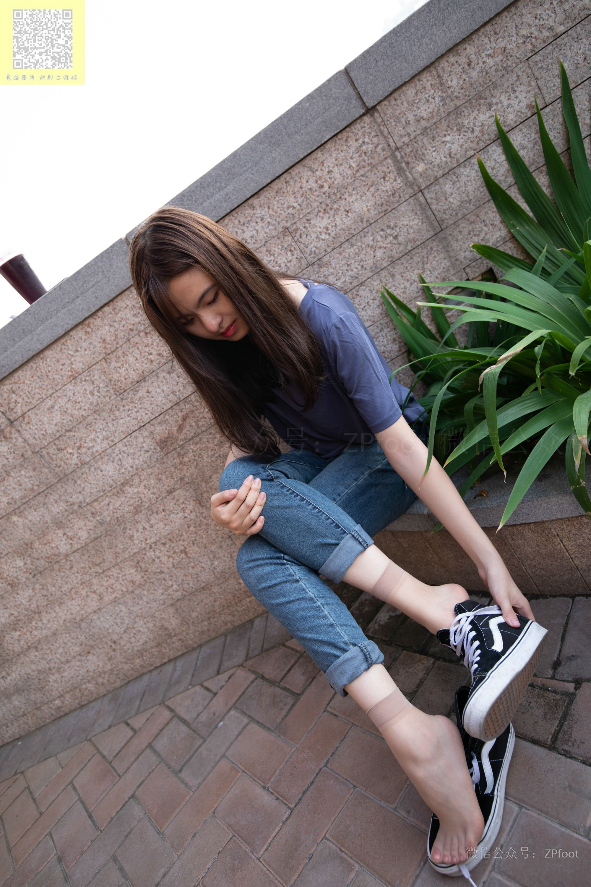 山茶摄影  帆布鞋短丝