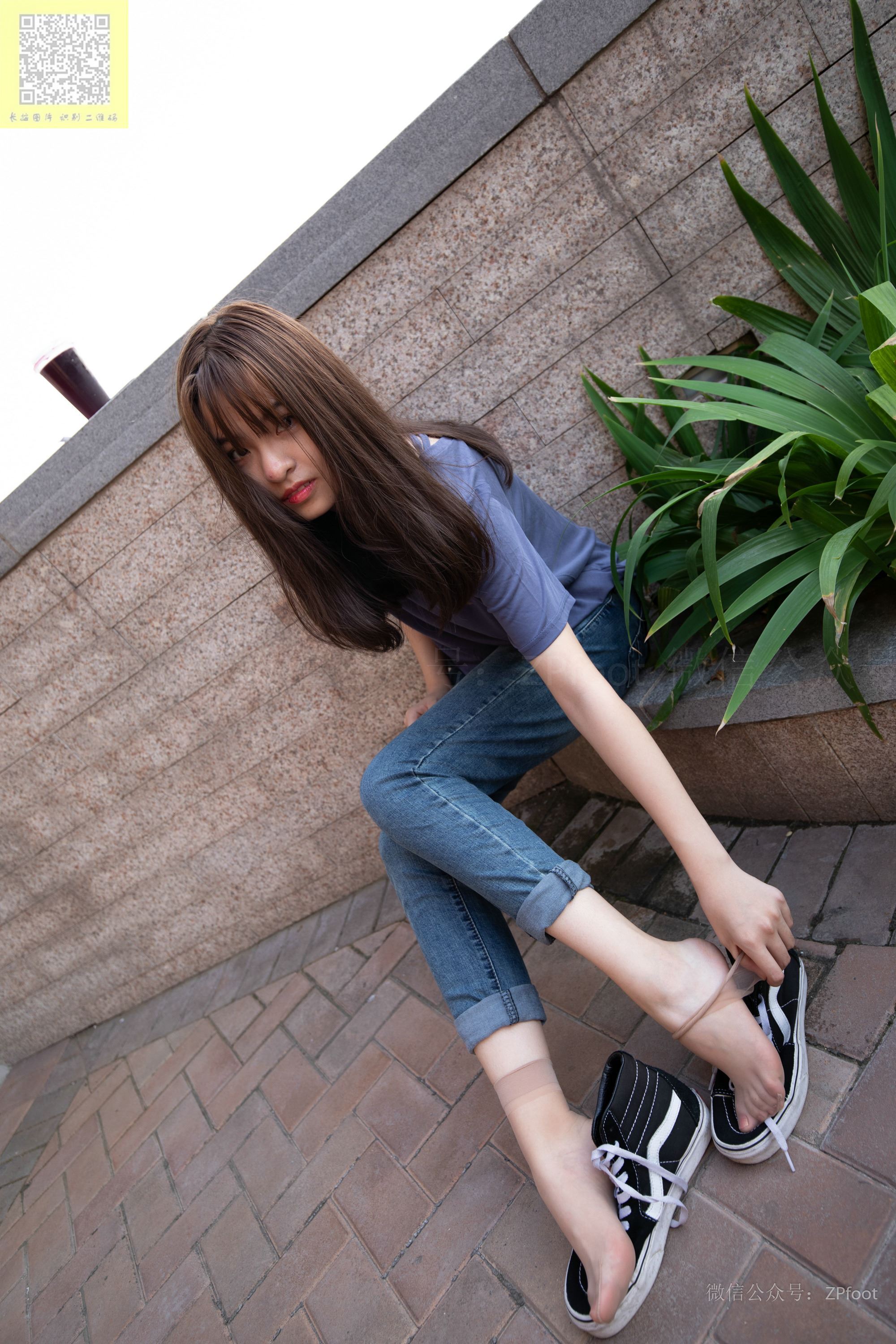 山茶摄影  帆布鞋短丝