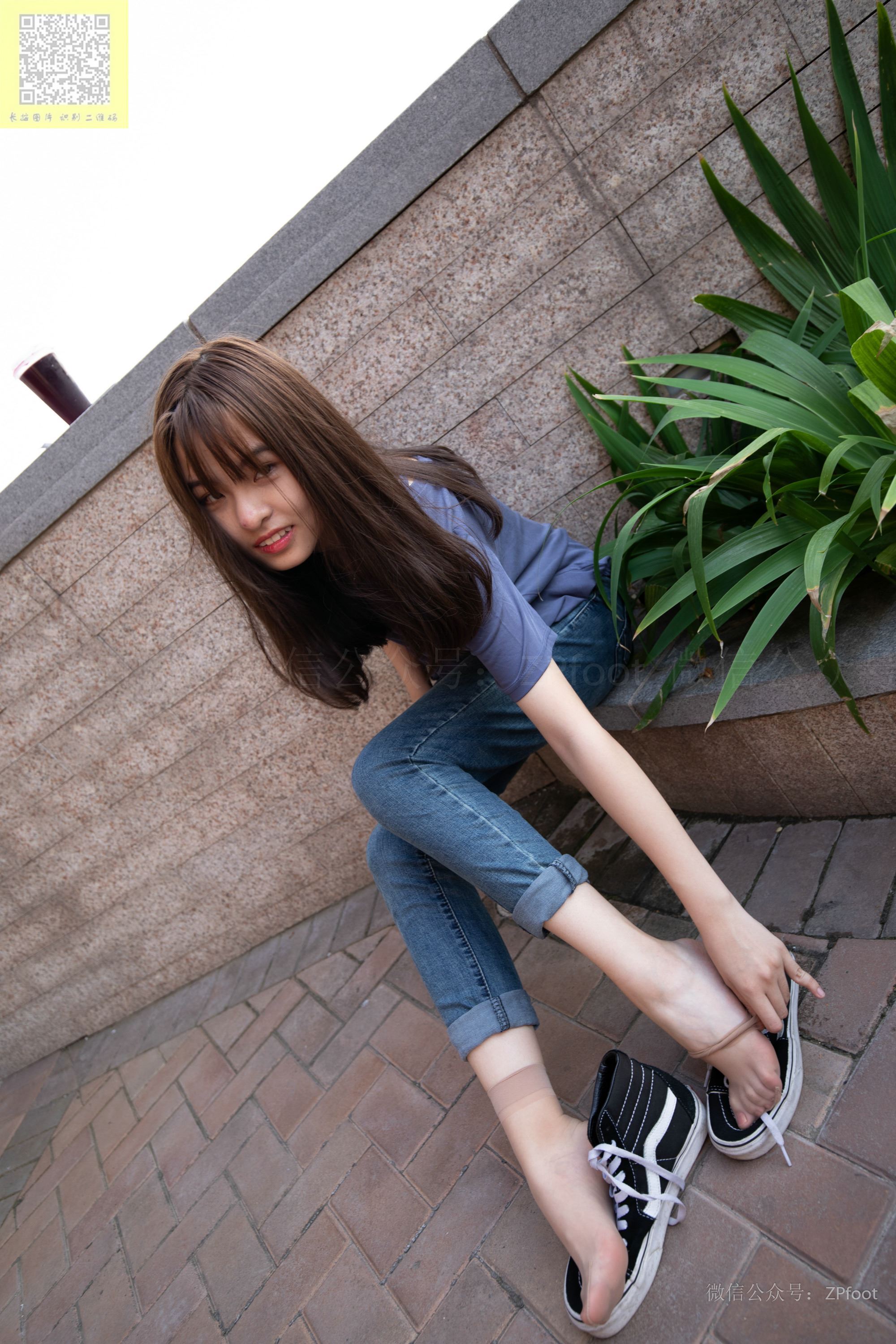 山茶摄影  帆布鞋短丝