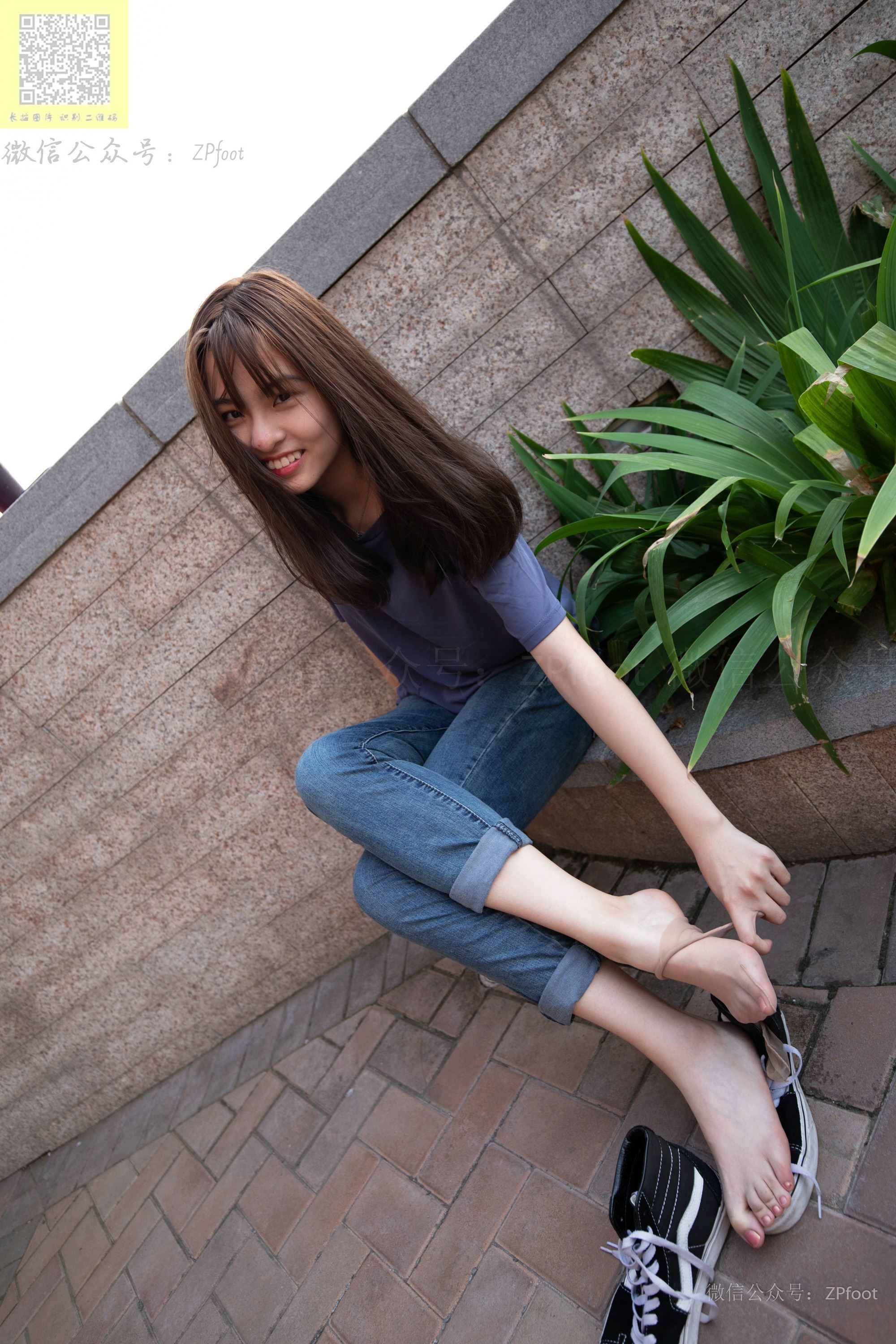 山茶摄影  帆布鞋短丝