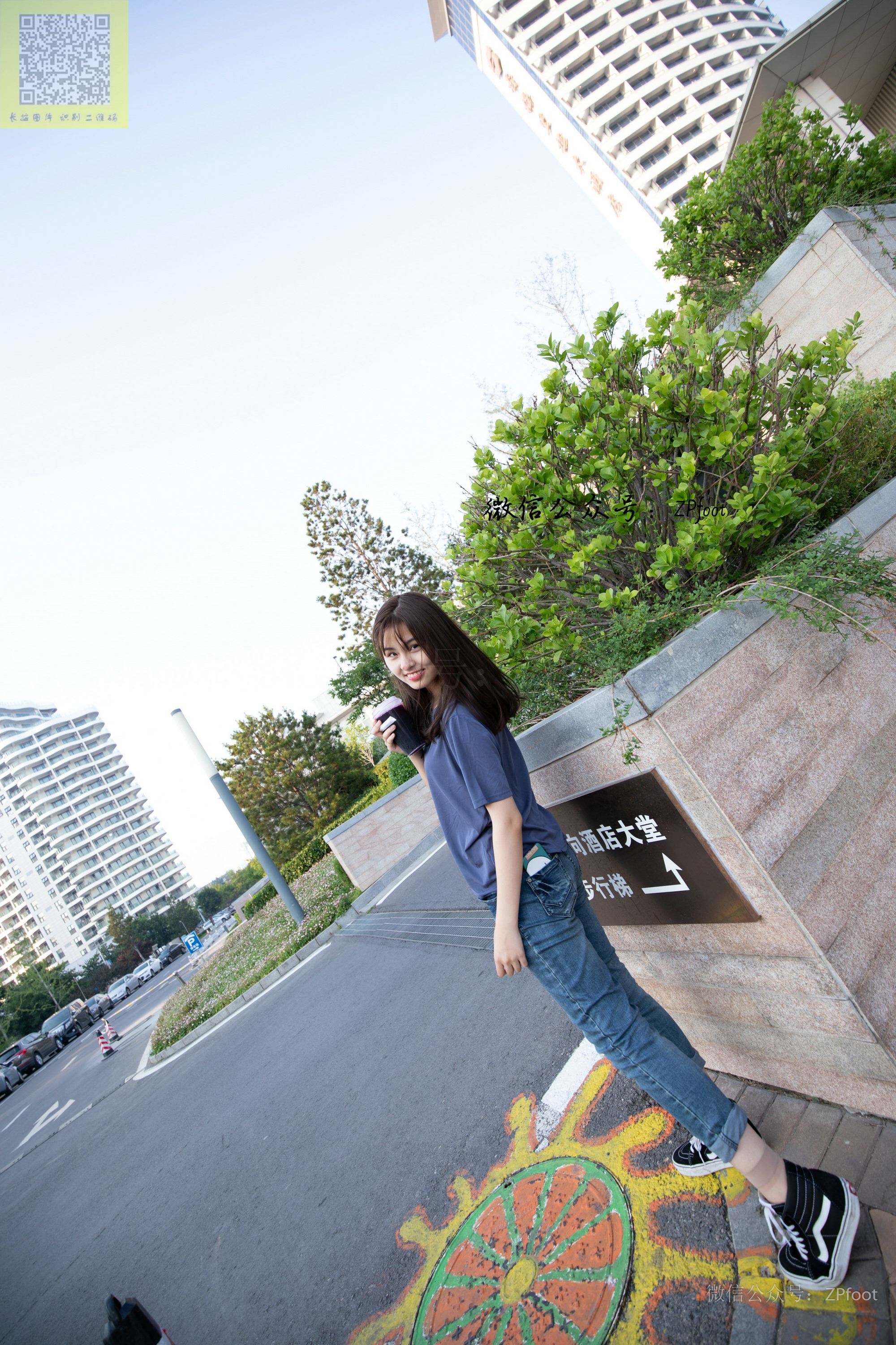 山茶摄影  帆布鞋短丝