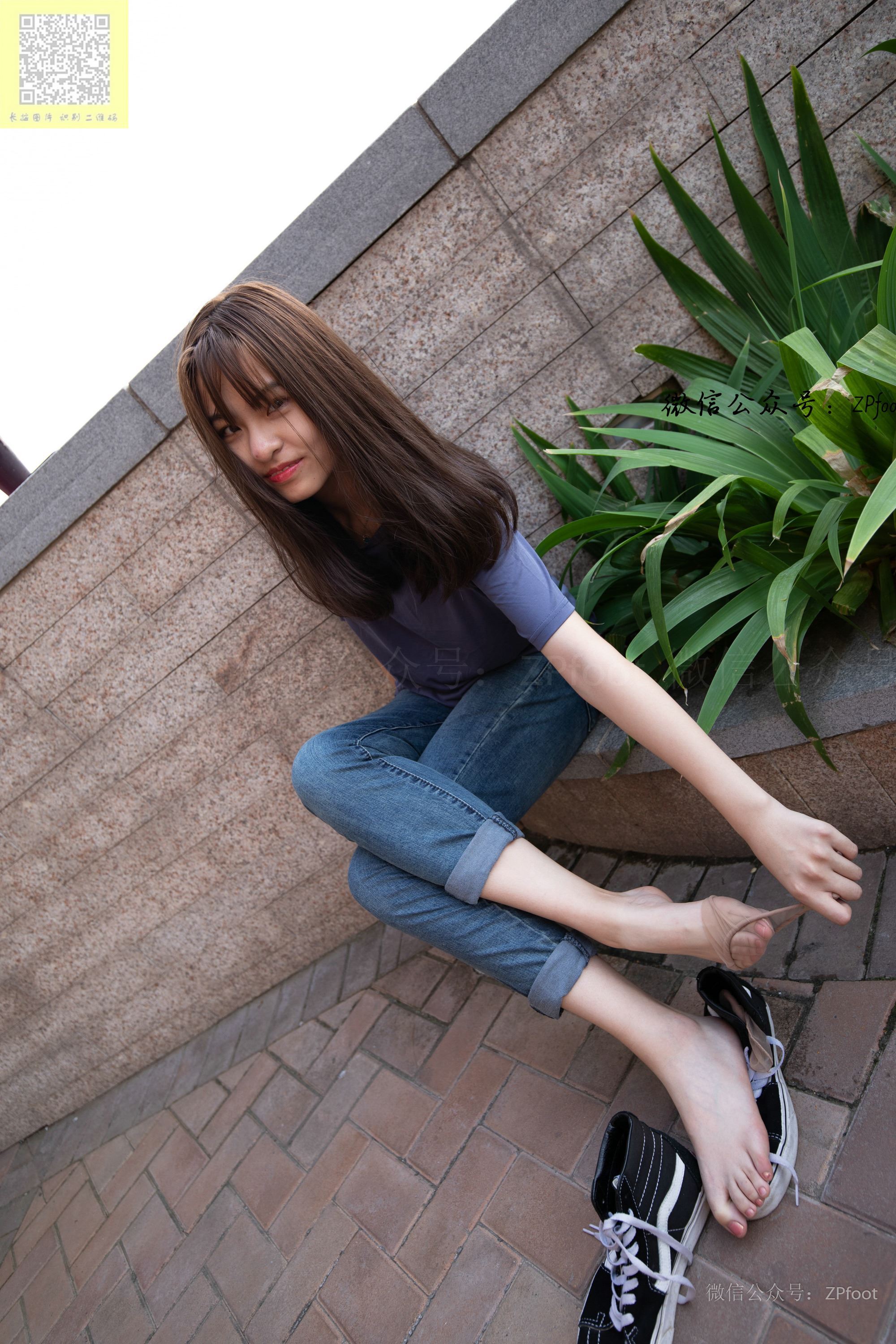 山茶摄影  帆布鞋短丝