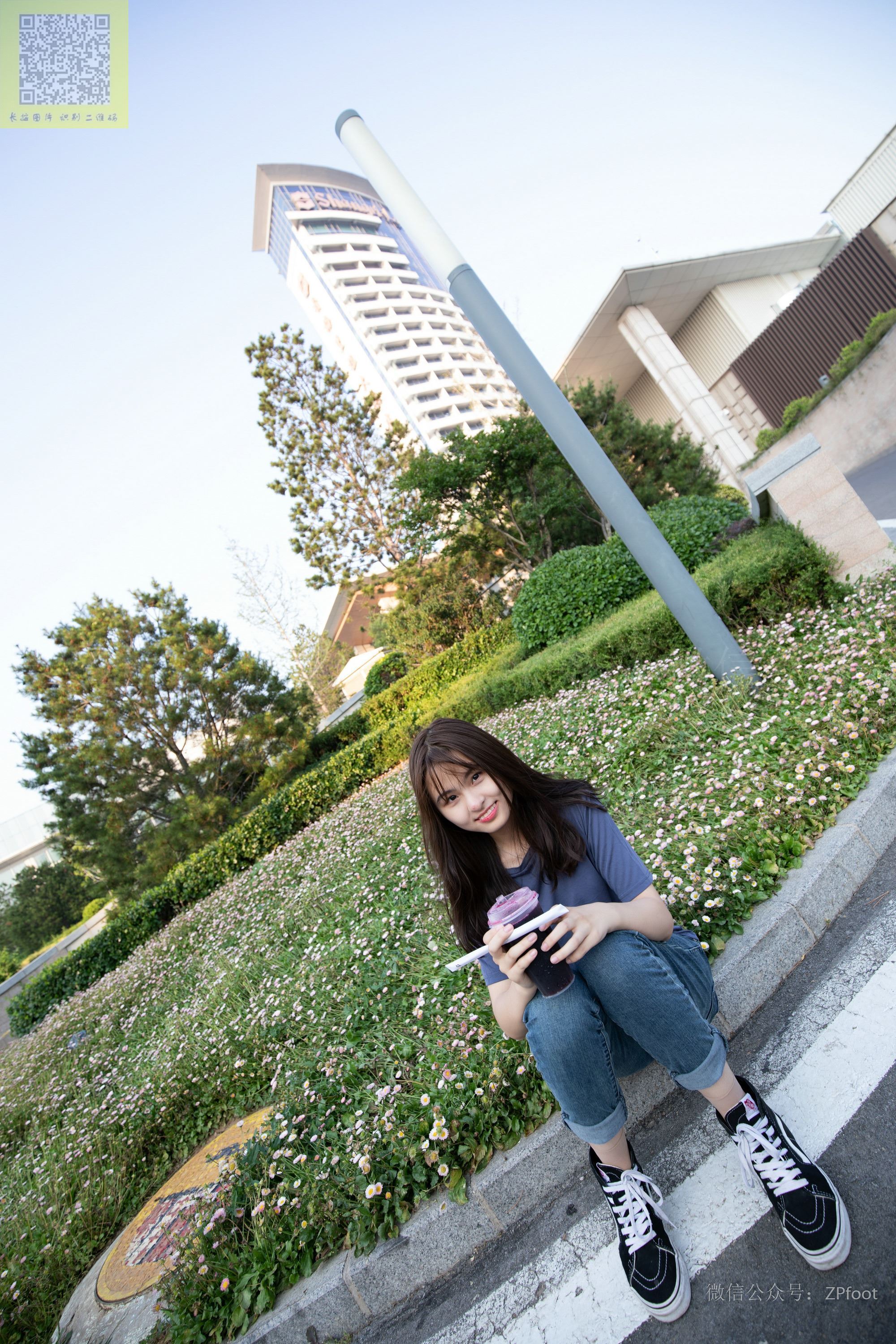 山茶摄影  帆布鞋短丝