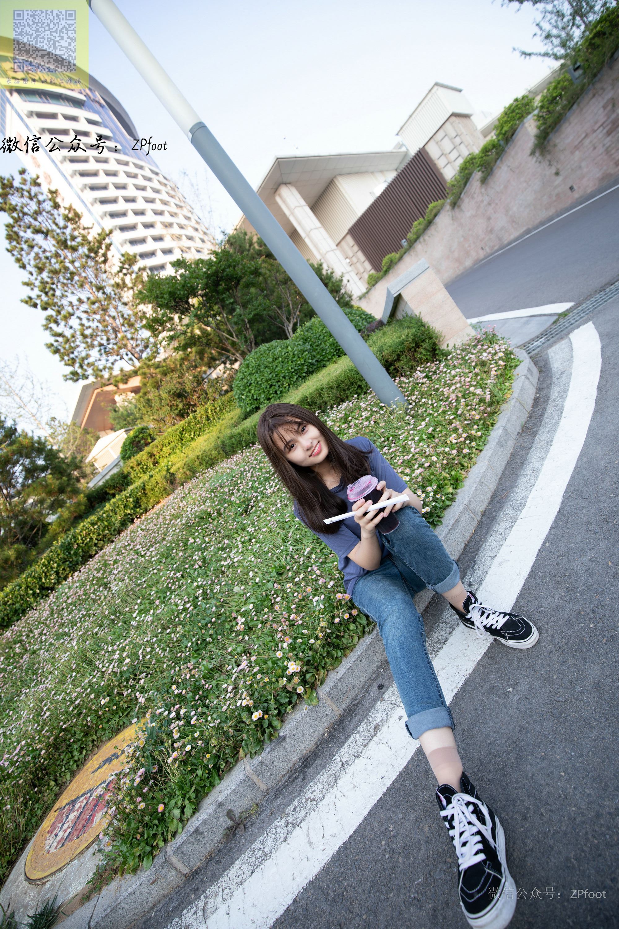 山茶摄影  帆布鞋短丝