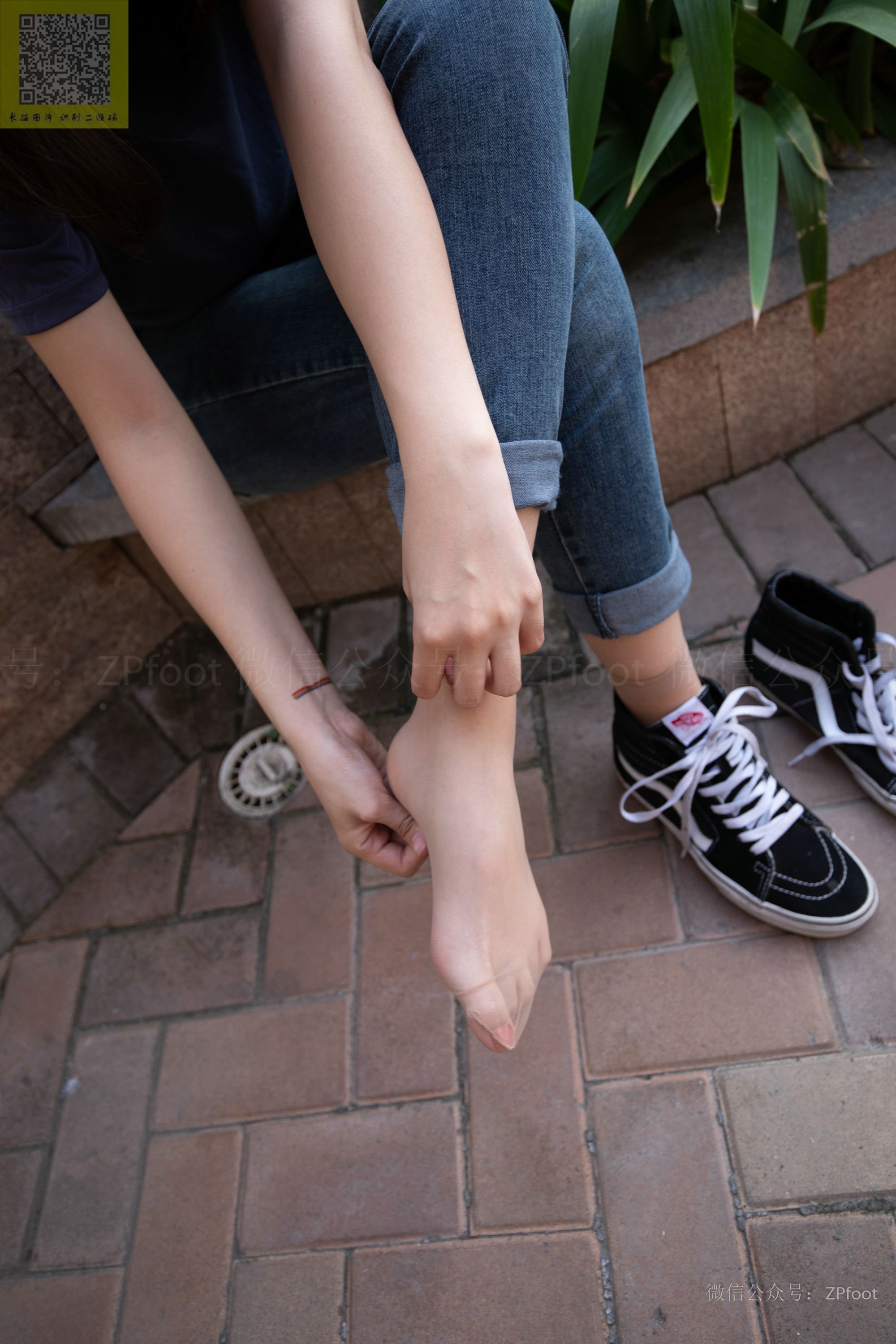 山茶摄影  帆布鞋短丝