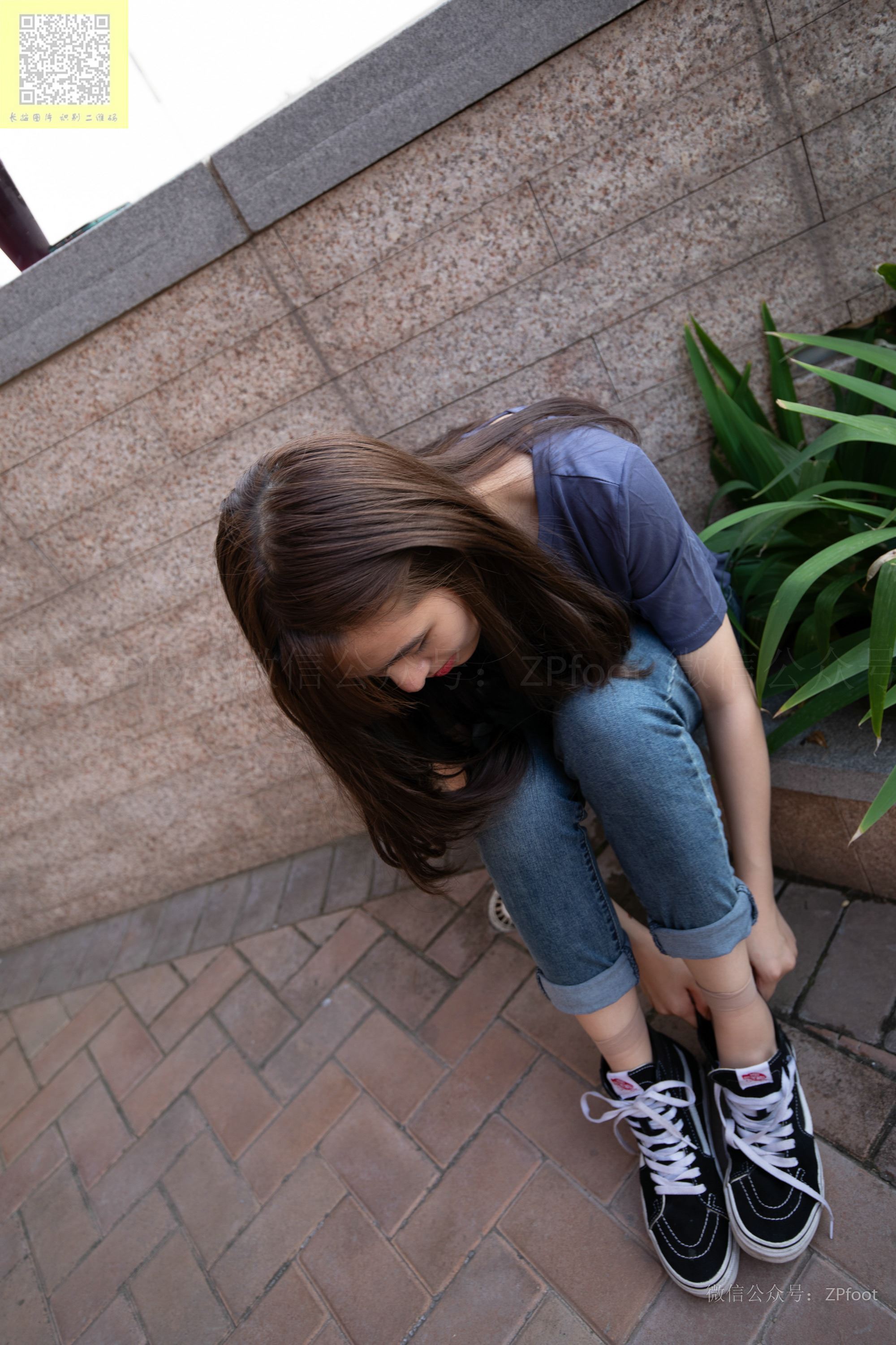 山茶摄影  帆布鞋短丝