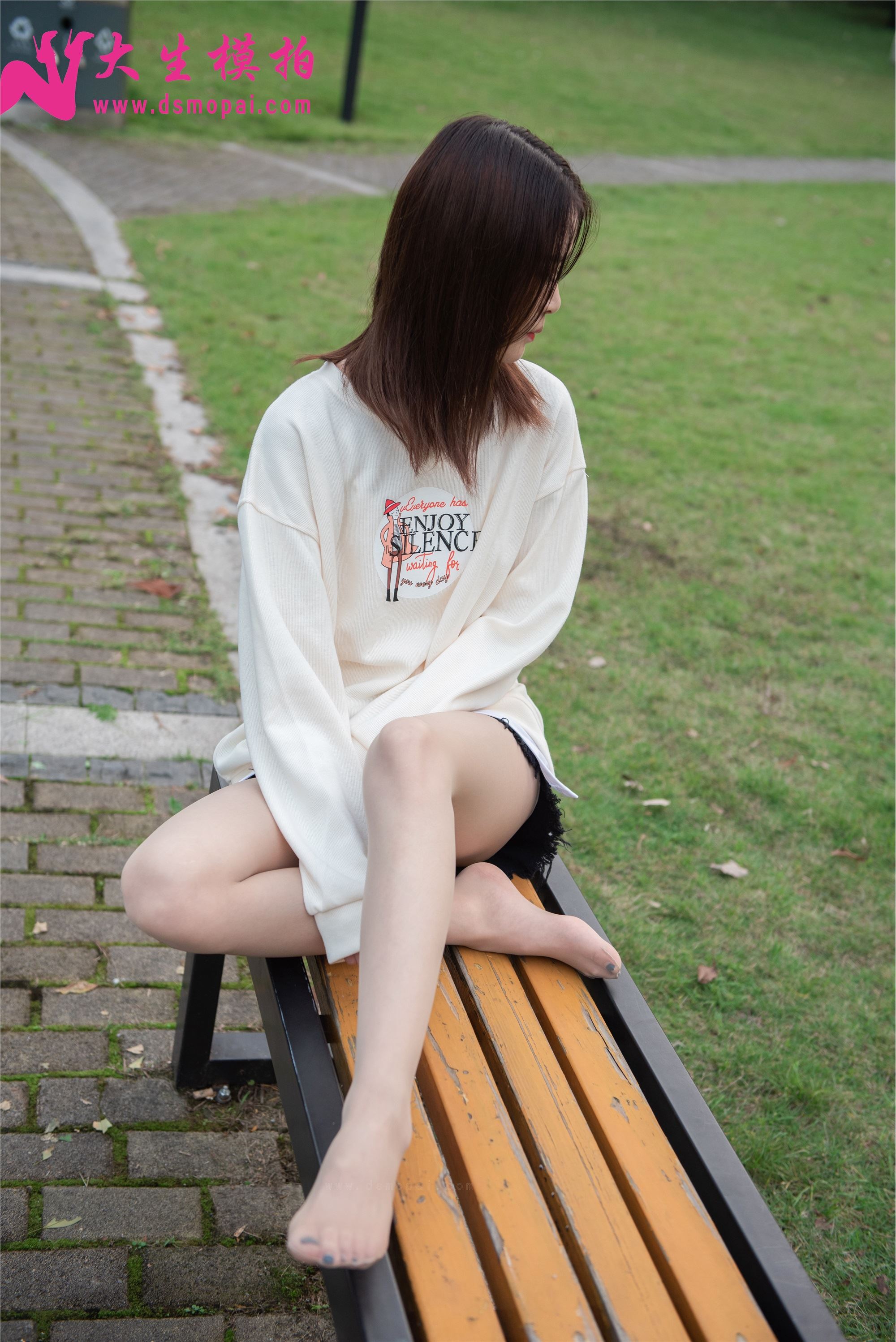 大生模拍  No.058 丹丹 白嫩美丝