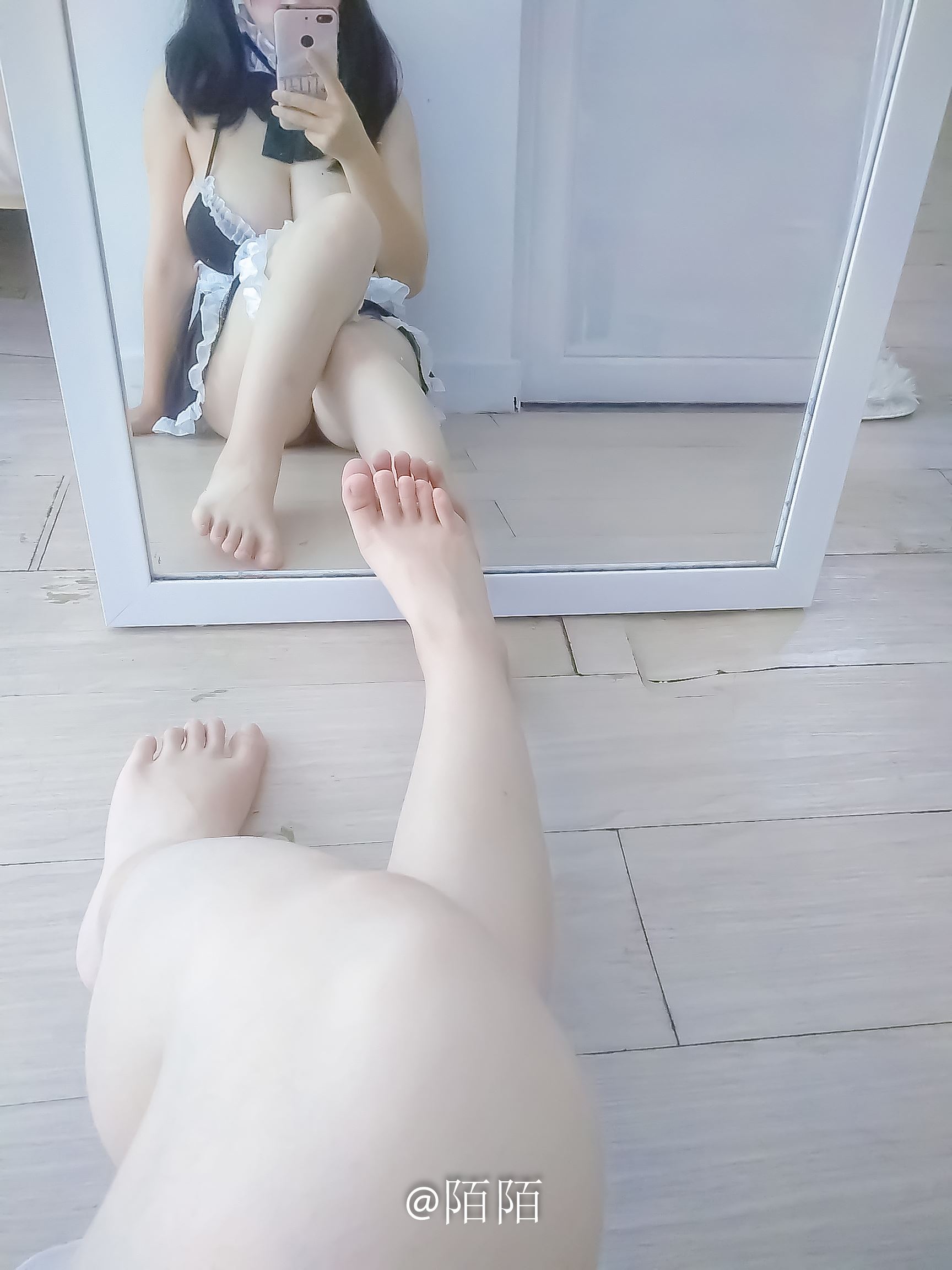 韶陌陌 – 陌陌女仆