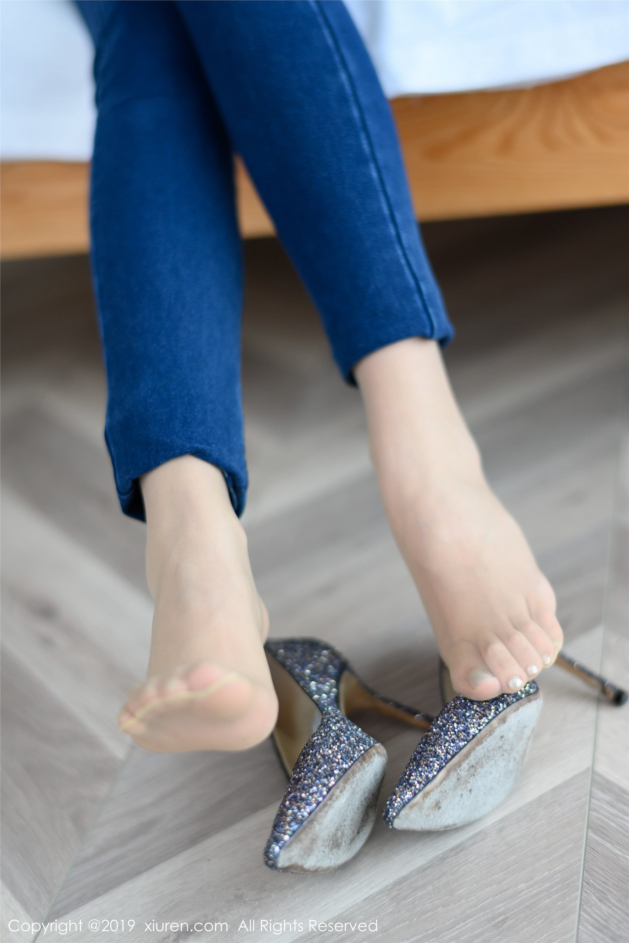 XIUREN秀人网 2019.12.12 No.1843 果儿Victoria