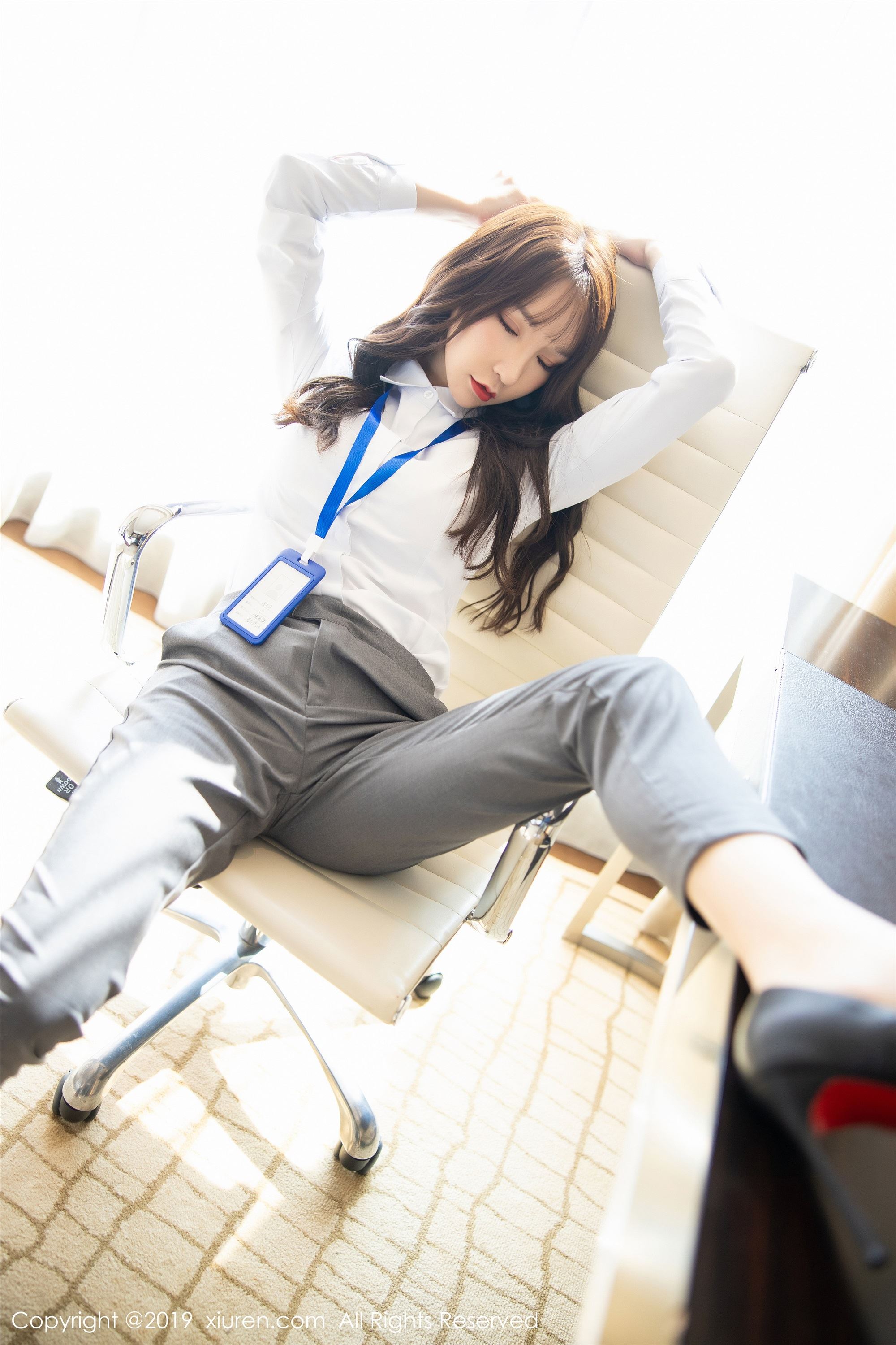 秀人网XIUREN写真 No.1834 性感秘书内衣诱惑 周于希Sandy