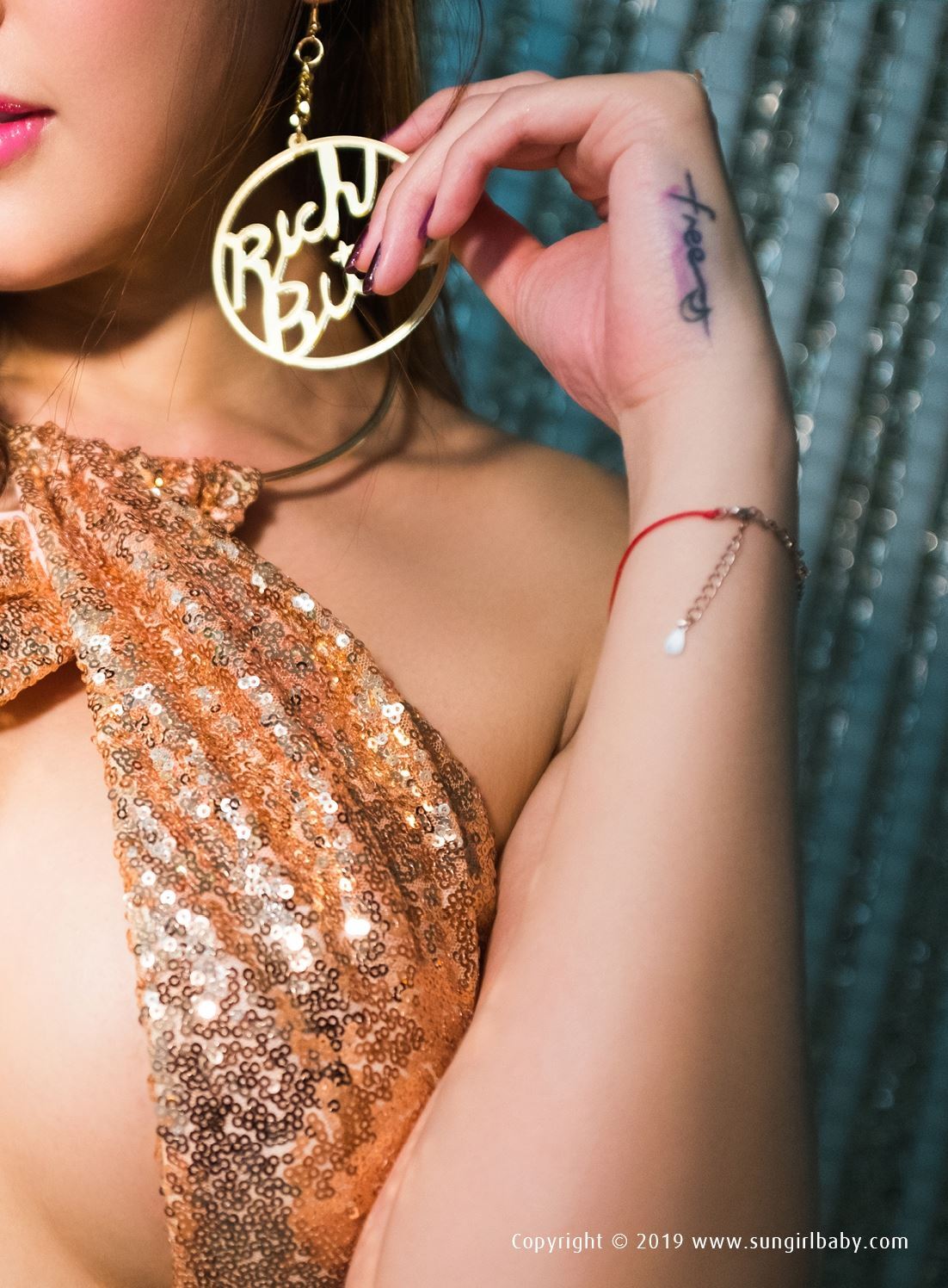 SUNGIRL阳光宝贝 No.043 绝美性感！陆上美人鱼 哈霓萱