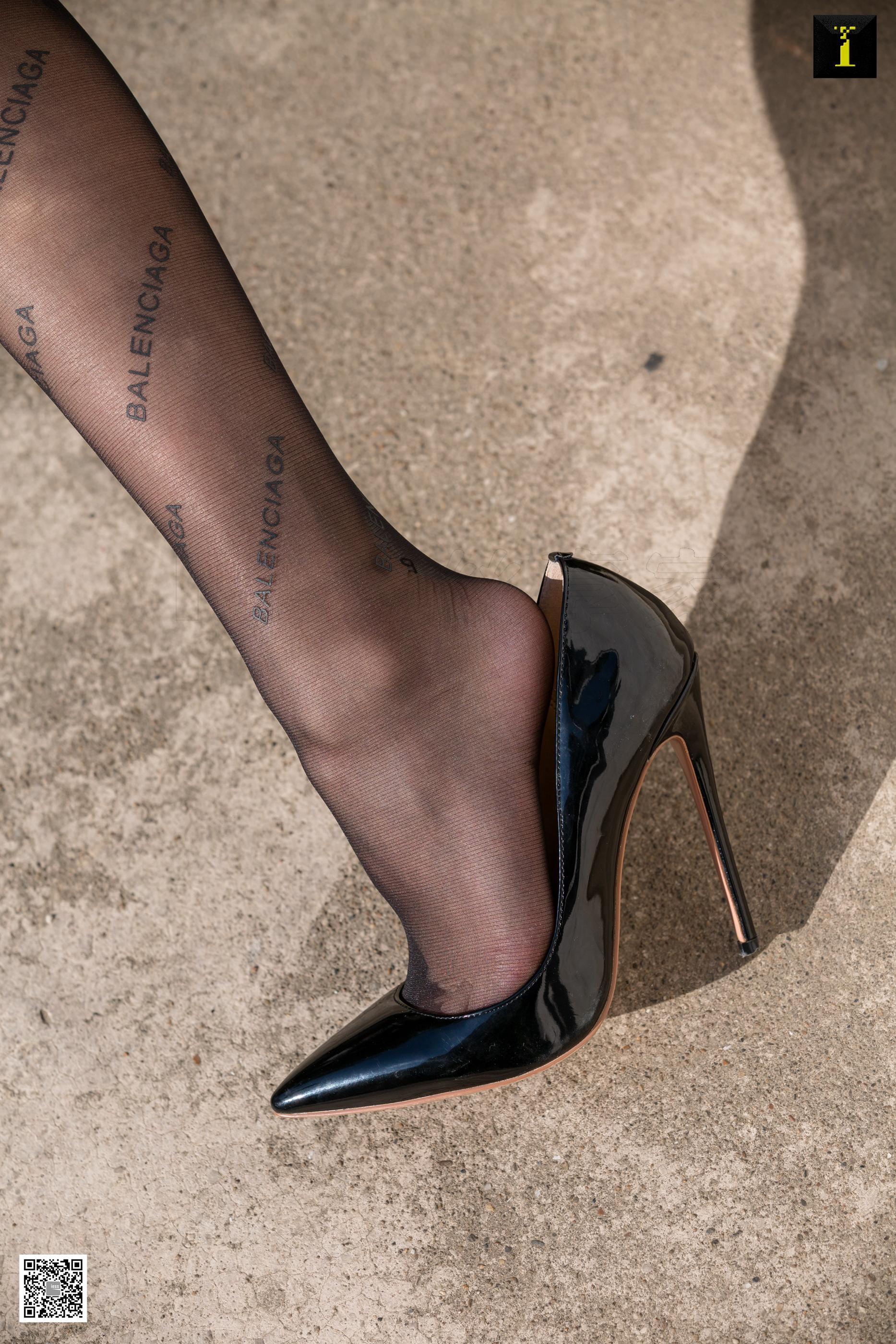 IESS异思趣向 2020.01.15 丝享家658：秋秋《英文网红袜试穿》