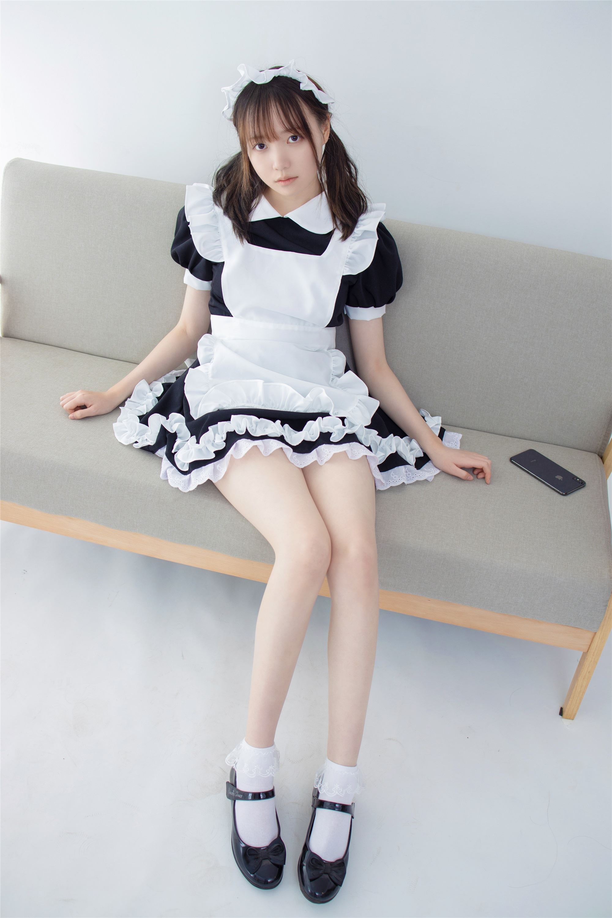 森萝财团萝莉丝足写真 JKFUN-051 Aika 蕾丝花边短袜女仆