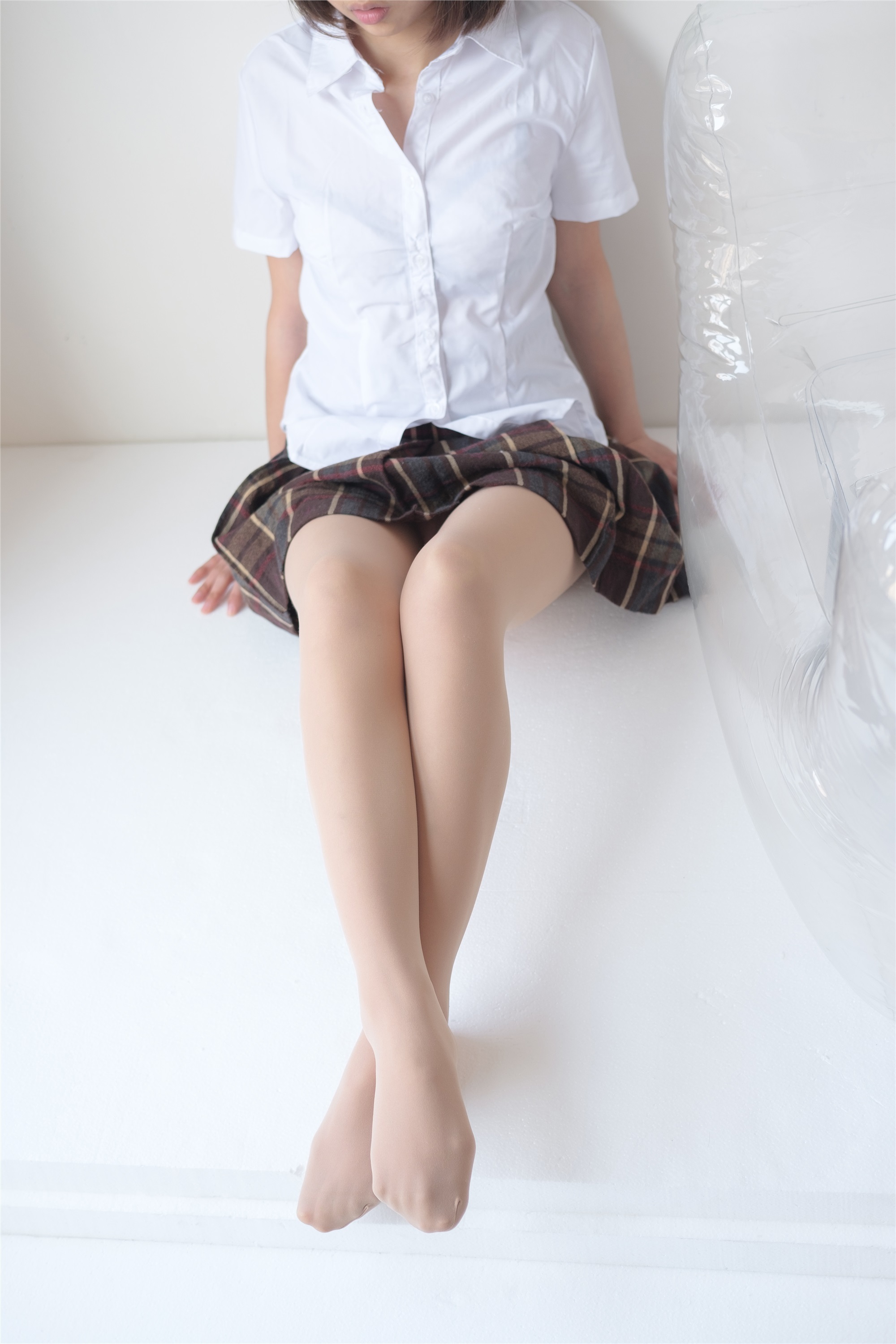 森萝财团萝莉丝足写真 X-013 肉丝妹妹的白船袜