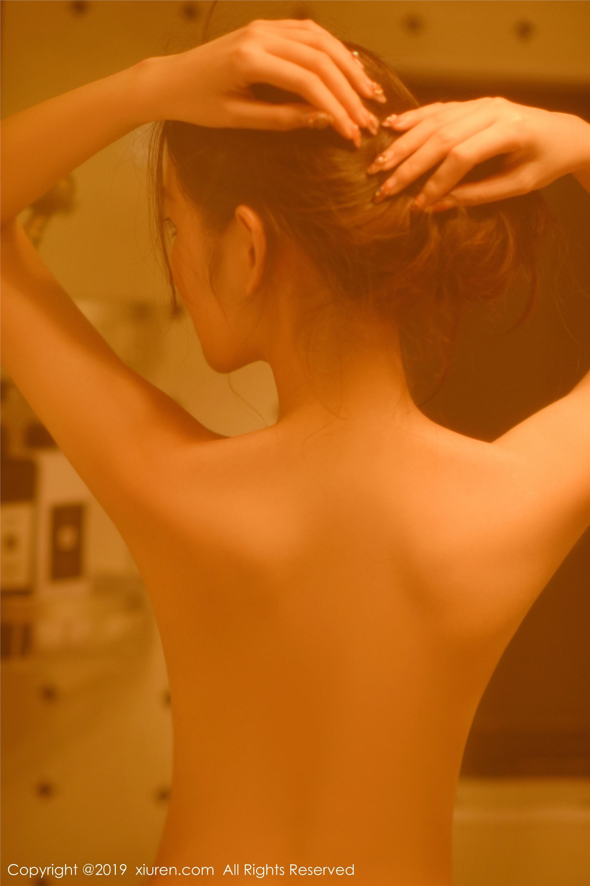 秀人网XIUREN写真 No.1848 梦幻视觉之下的淋漓剔透 沈梦瑶