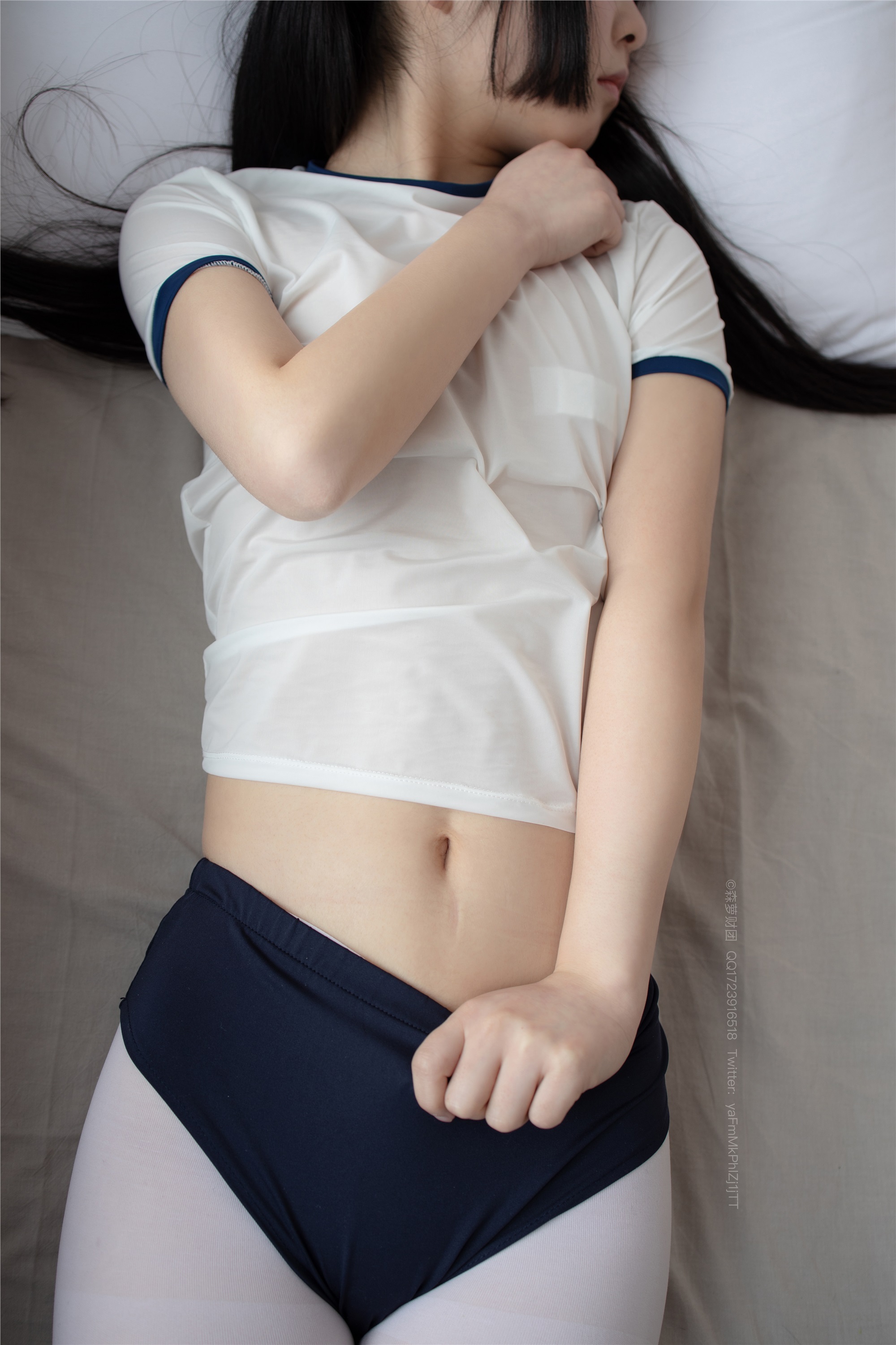 森萝财团萝莉丝足写真 X-056 超薄死库水白丝