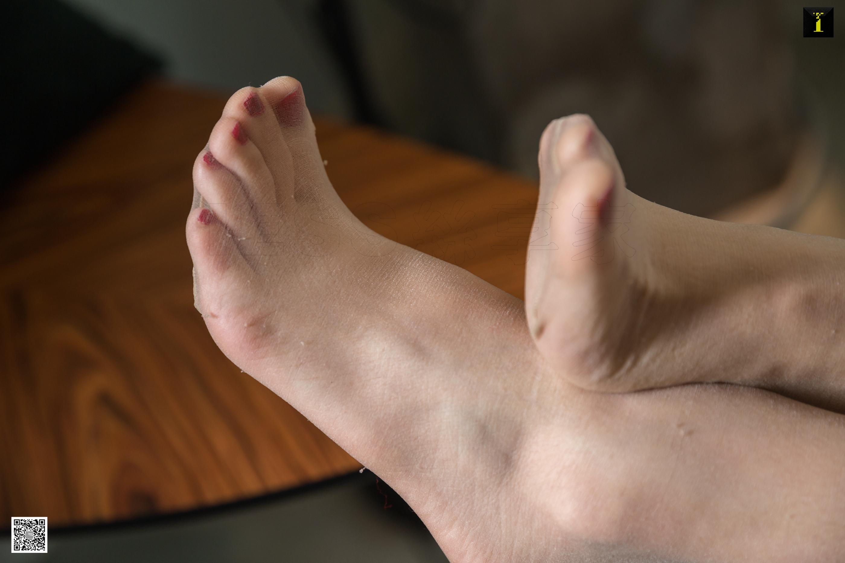 IESS异思趣向2020.01.10 SXJ.655《你选高跟还是平底》小小