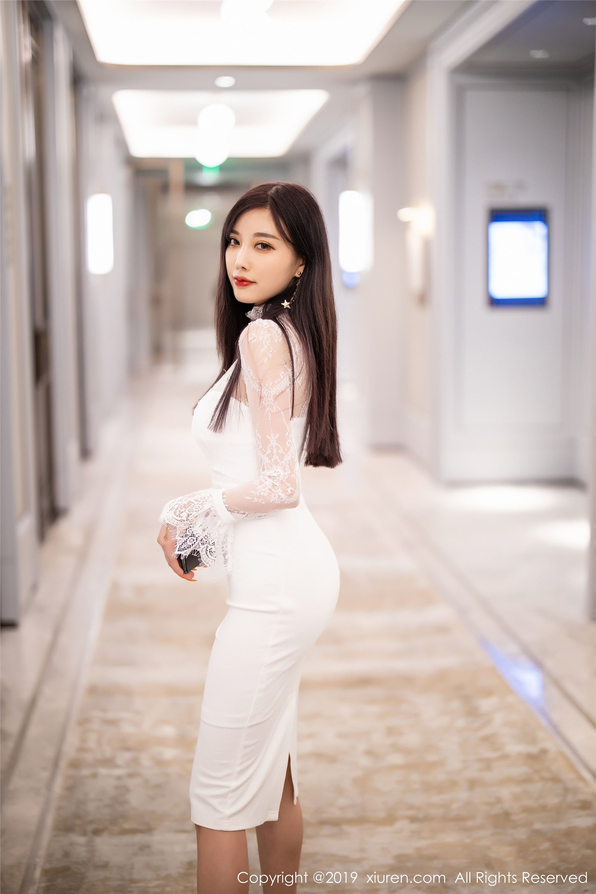 秀人网XIUREN写真 No.1884 极致穿透力的视觉魅惑 杨晨晨sugar