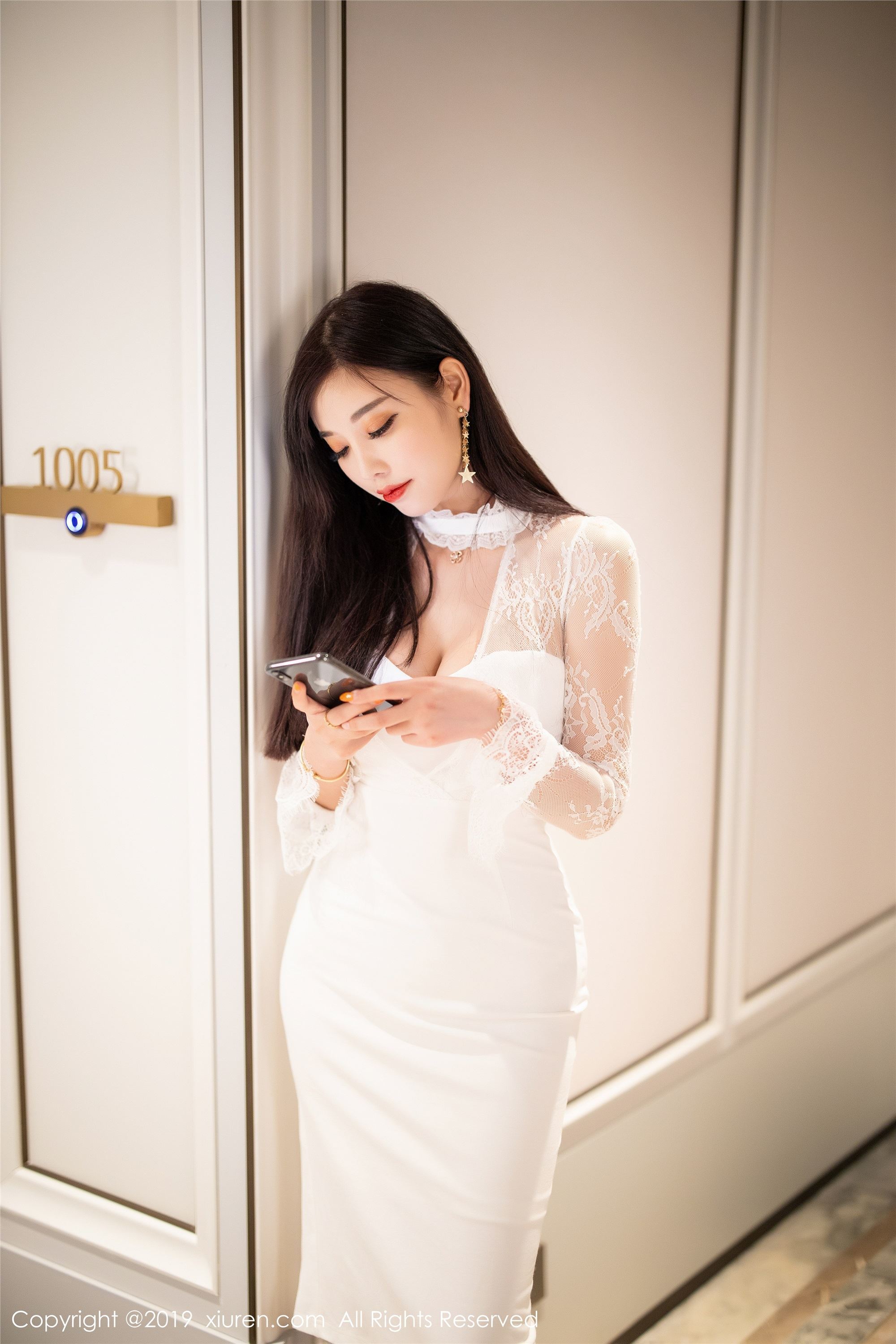 秀人网XIUREN写真 No.1884 极致穿透力的视觉魅惑 杨晨晨sugar