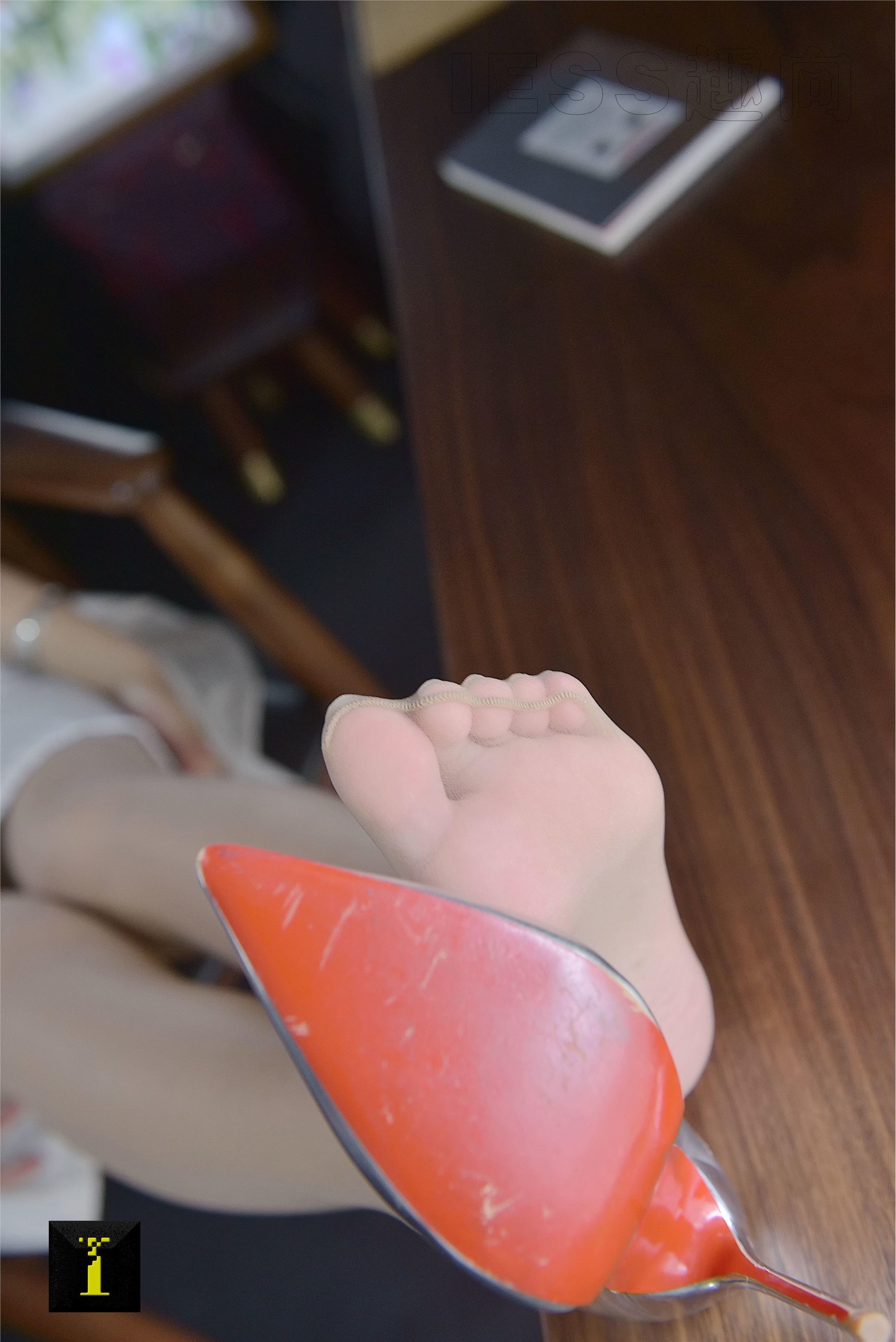 IESS异思趣向 普惠集 124 别人家的模特 – 霸气姐 II