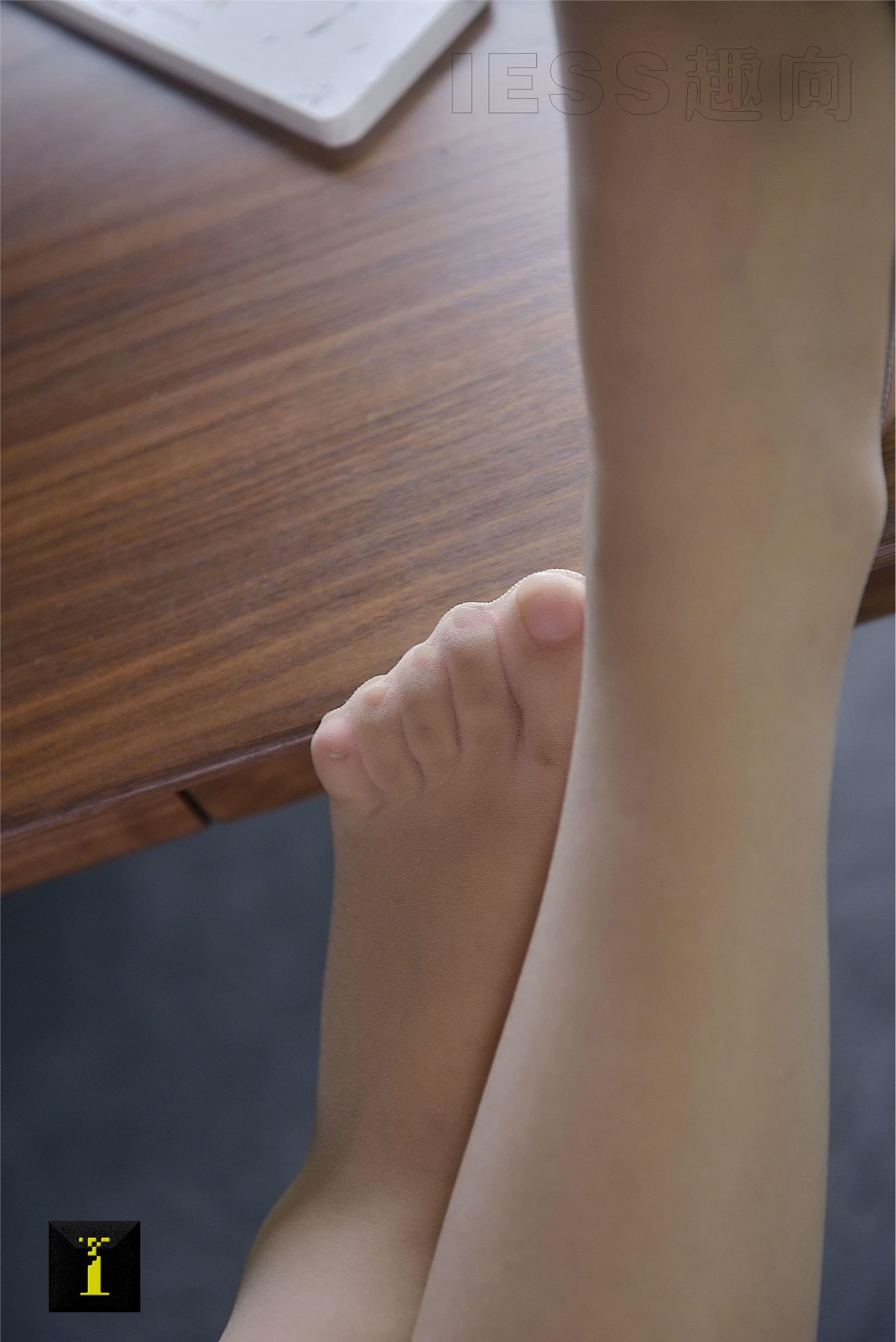 IESS异思趣向 普惠集 124 别人家的模特 – 霸气姐 II