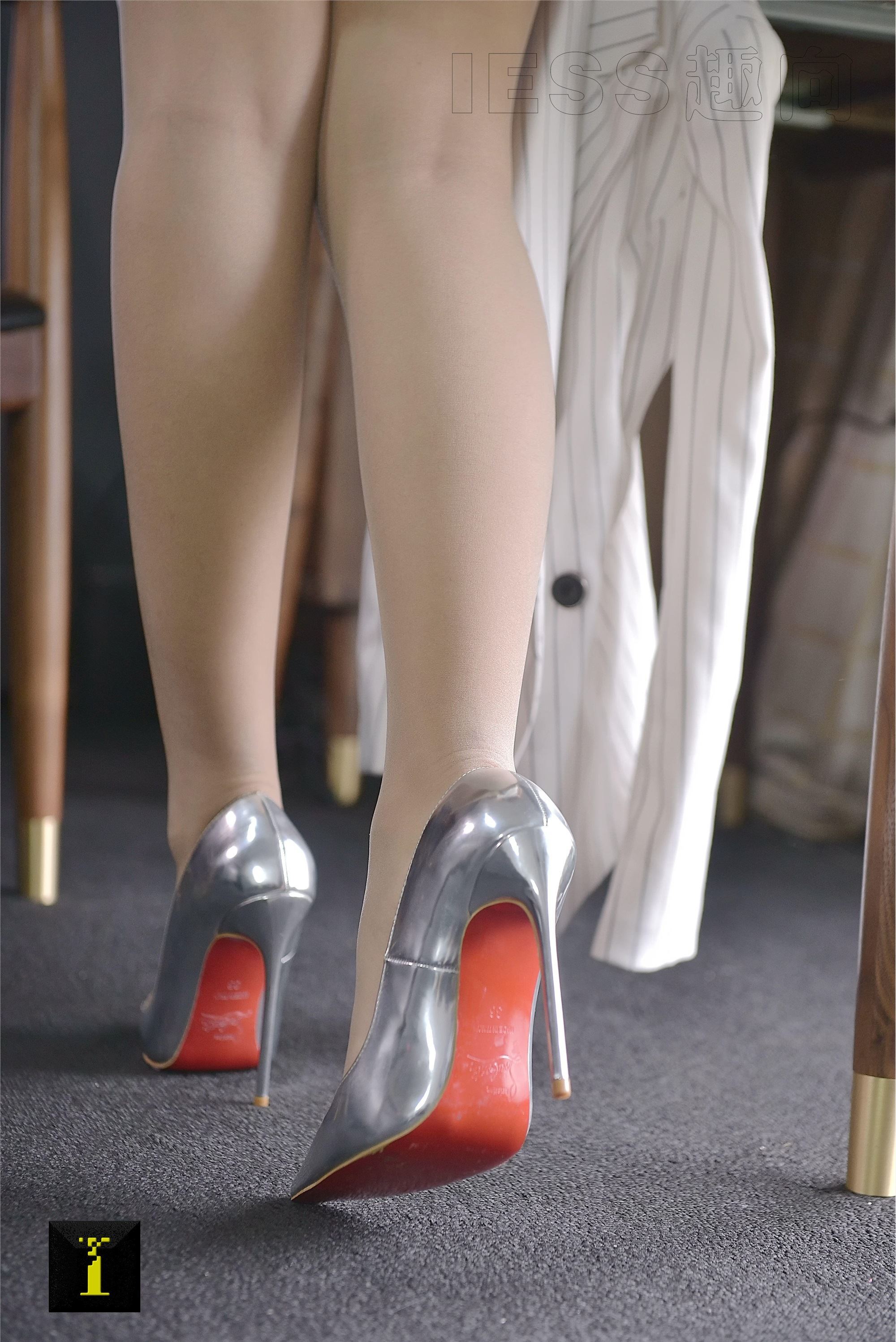 IESS异思趣向 普惠集 124 别人家的模特 – 霸气姐 II