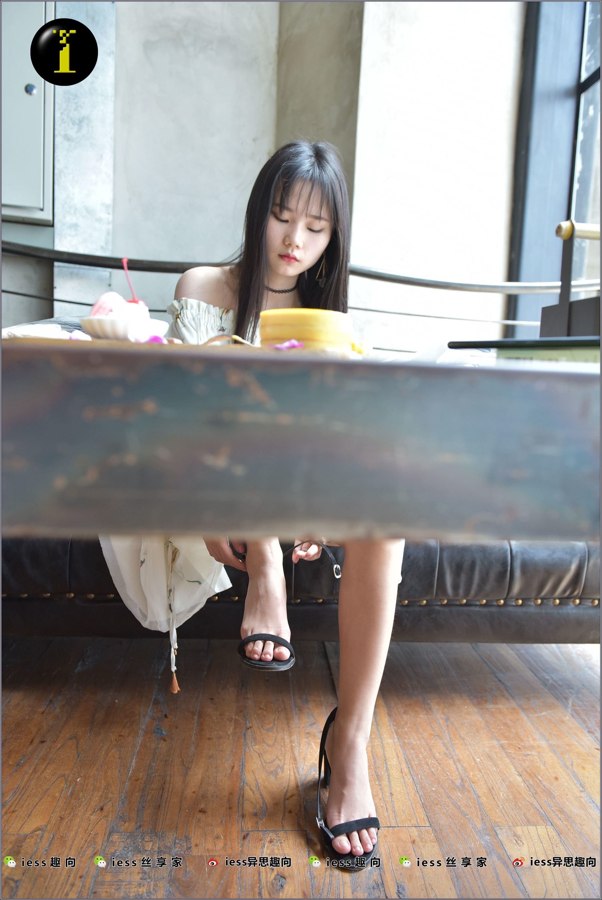 IESS异思趣向  普惠集 003-琪琪的裸足