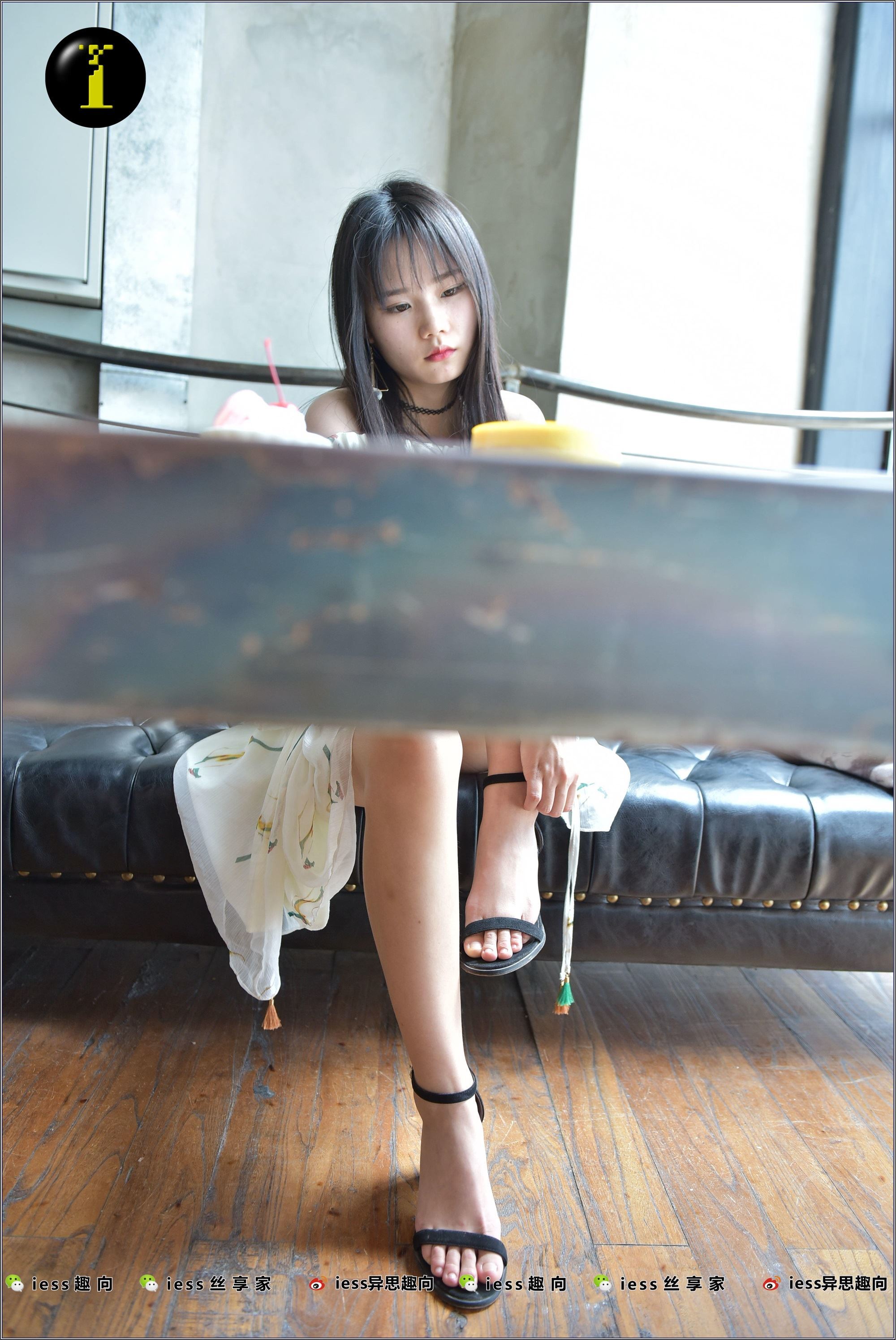 IESS异思趣向  普惠集 003-琪琪的裸足