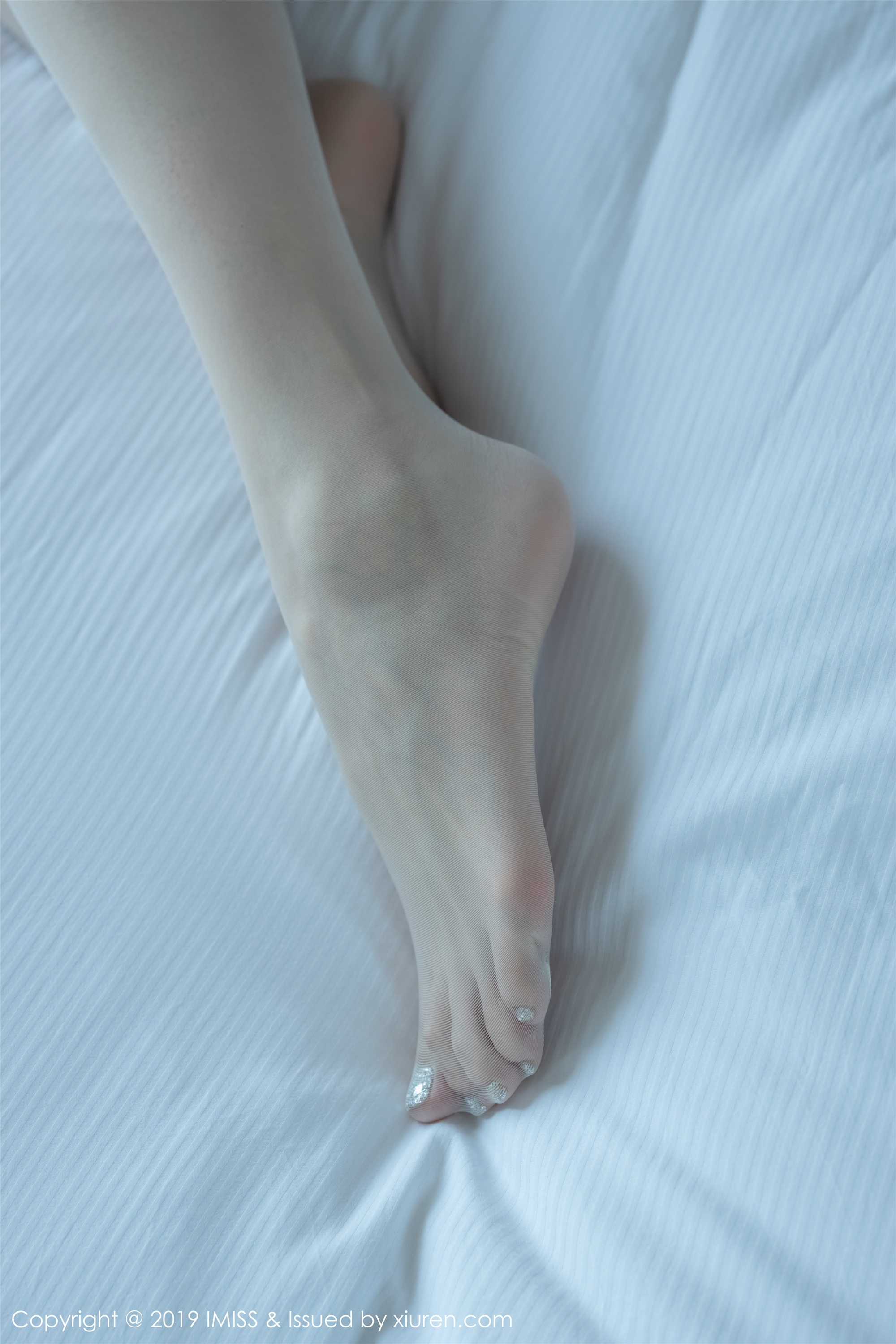 IMiss爱蜜社2019.12.27 Vol.424 极致销魂的丝袜美腿视觉诱惑 许诺Sabrina