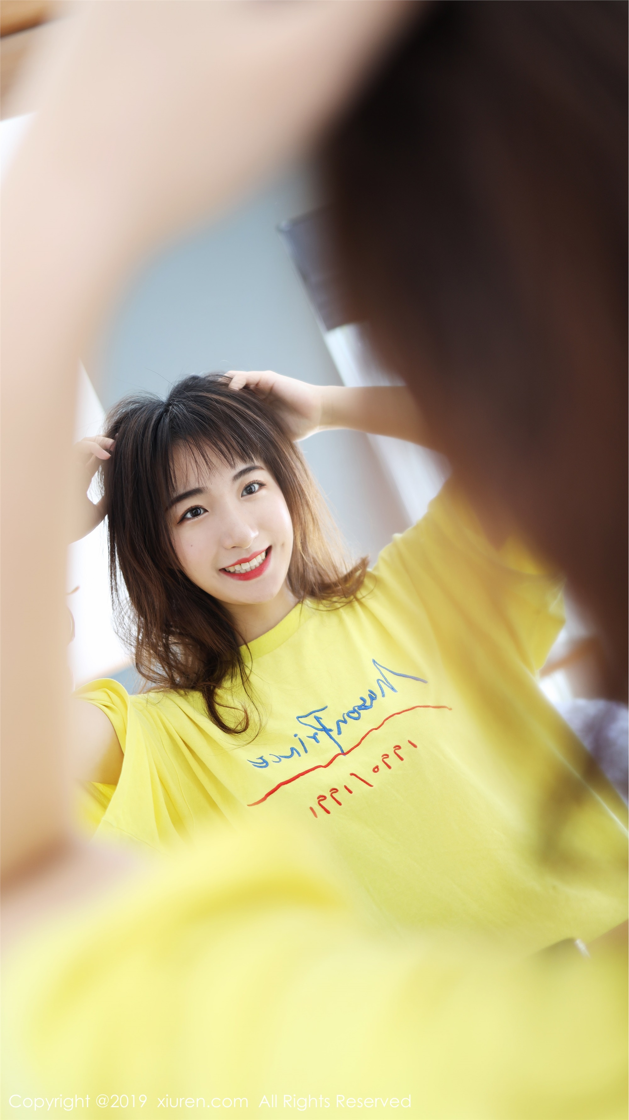 秀人网XIUREN写真 No.1892 室外小清新 艺儿拿铁