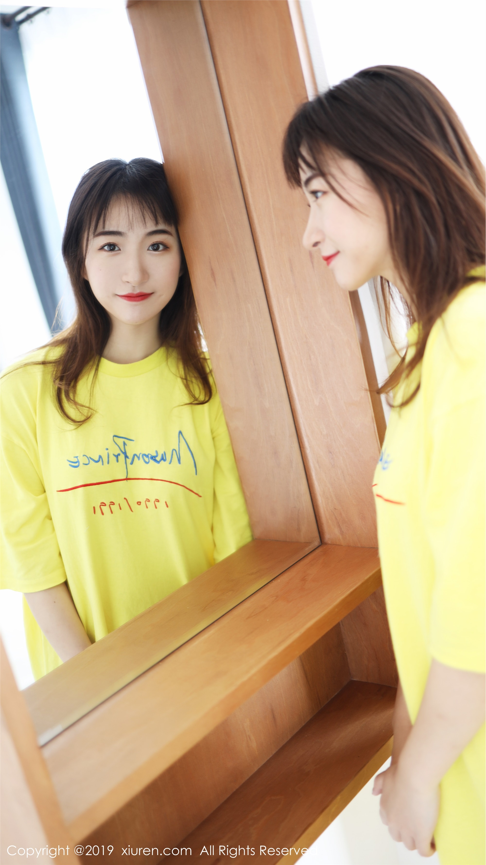 秀人网XIUREN写真 No.1892 室外小清新 艺儿拿铁