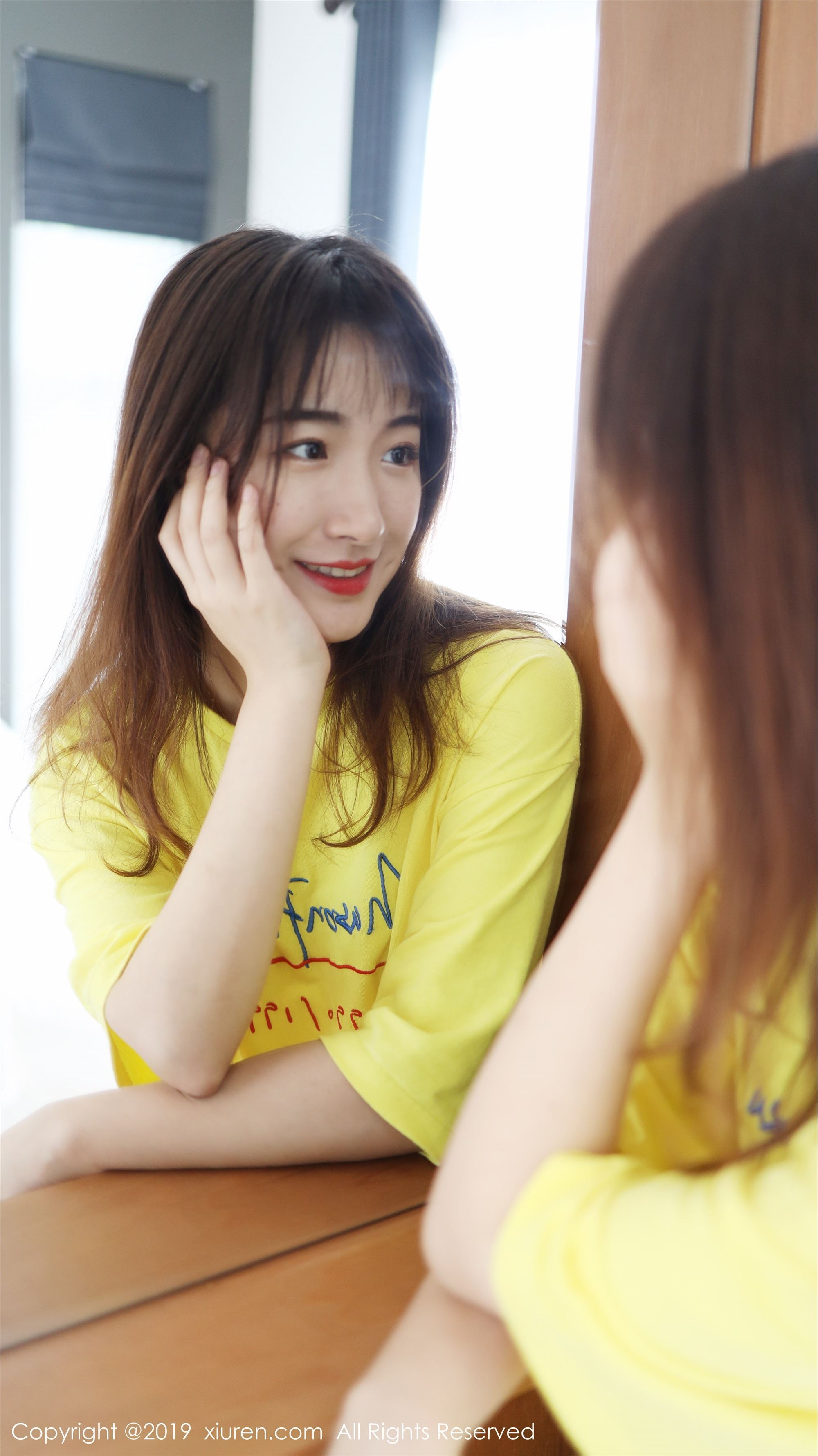 秀人网XIUREN写真 No.1892 室外小清新 艺儿拿铁