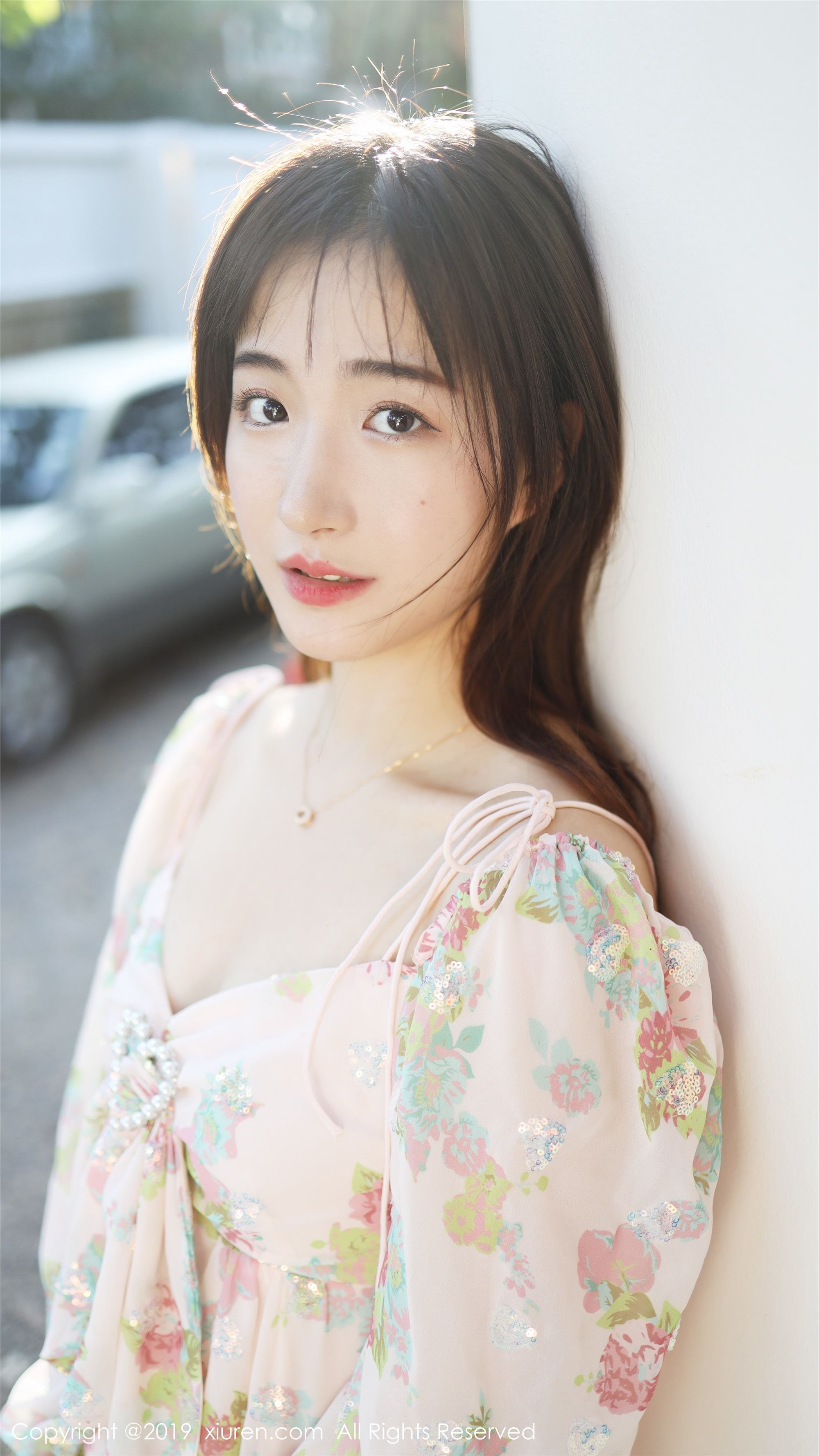 秀人网XIUREN写真 No.1892 室外小清新 艺儿拿铁