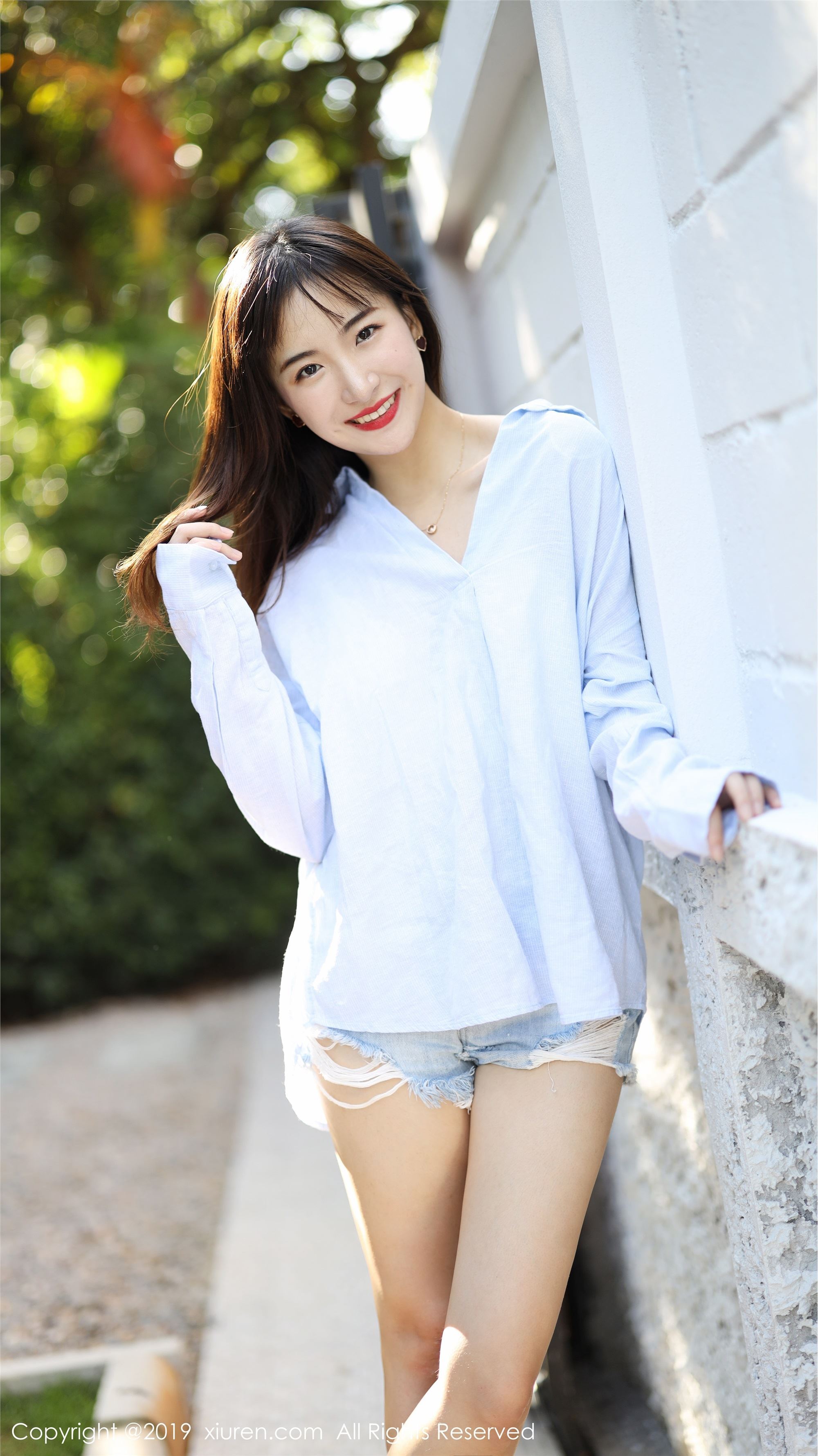 秀人网XIUREN写真 No.1892 室外小清新 艺儿拿铁