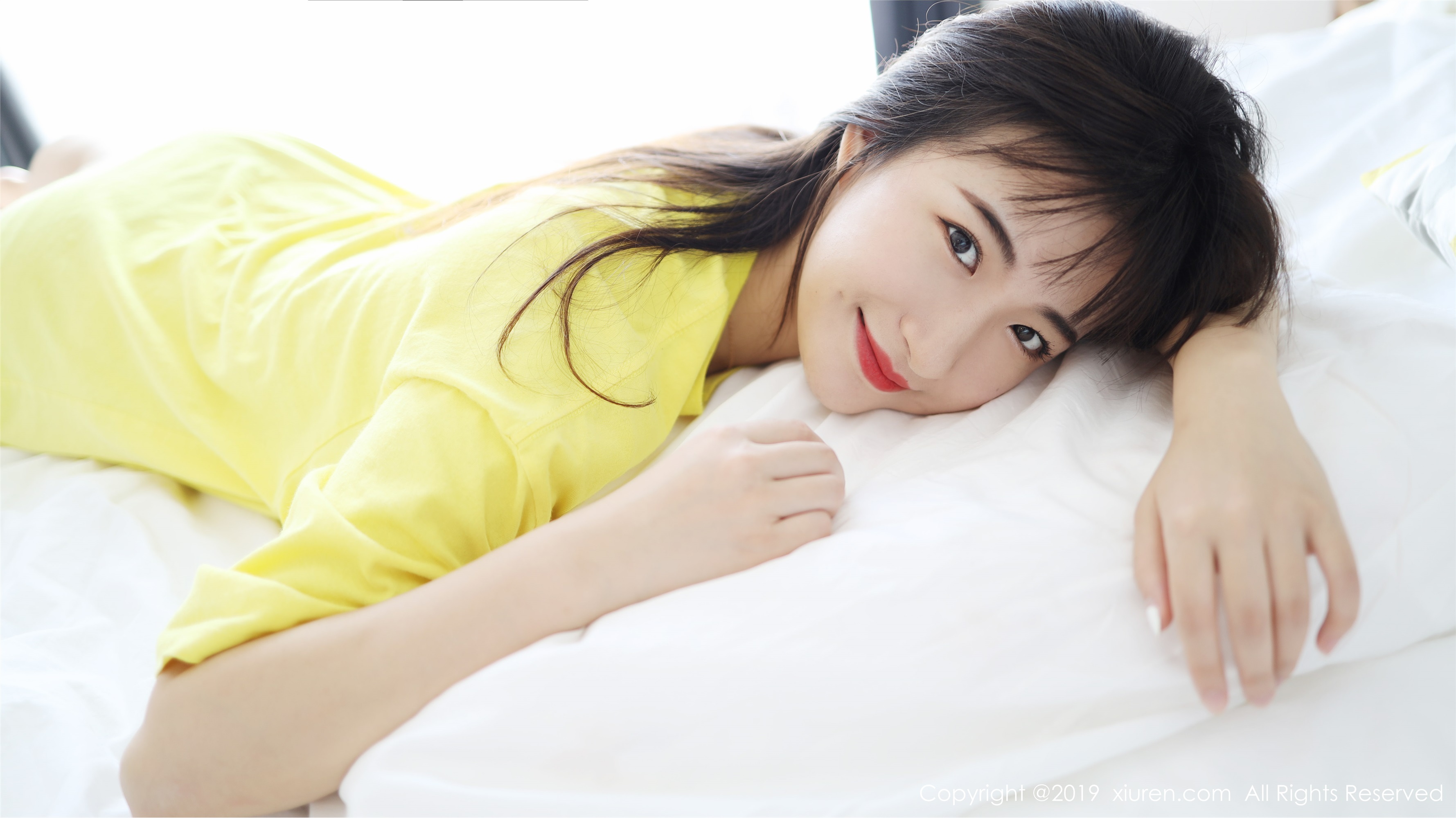 秀人网XIUREN写真 No.1892 室外小清新 艺儿拿铁