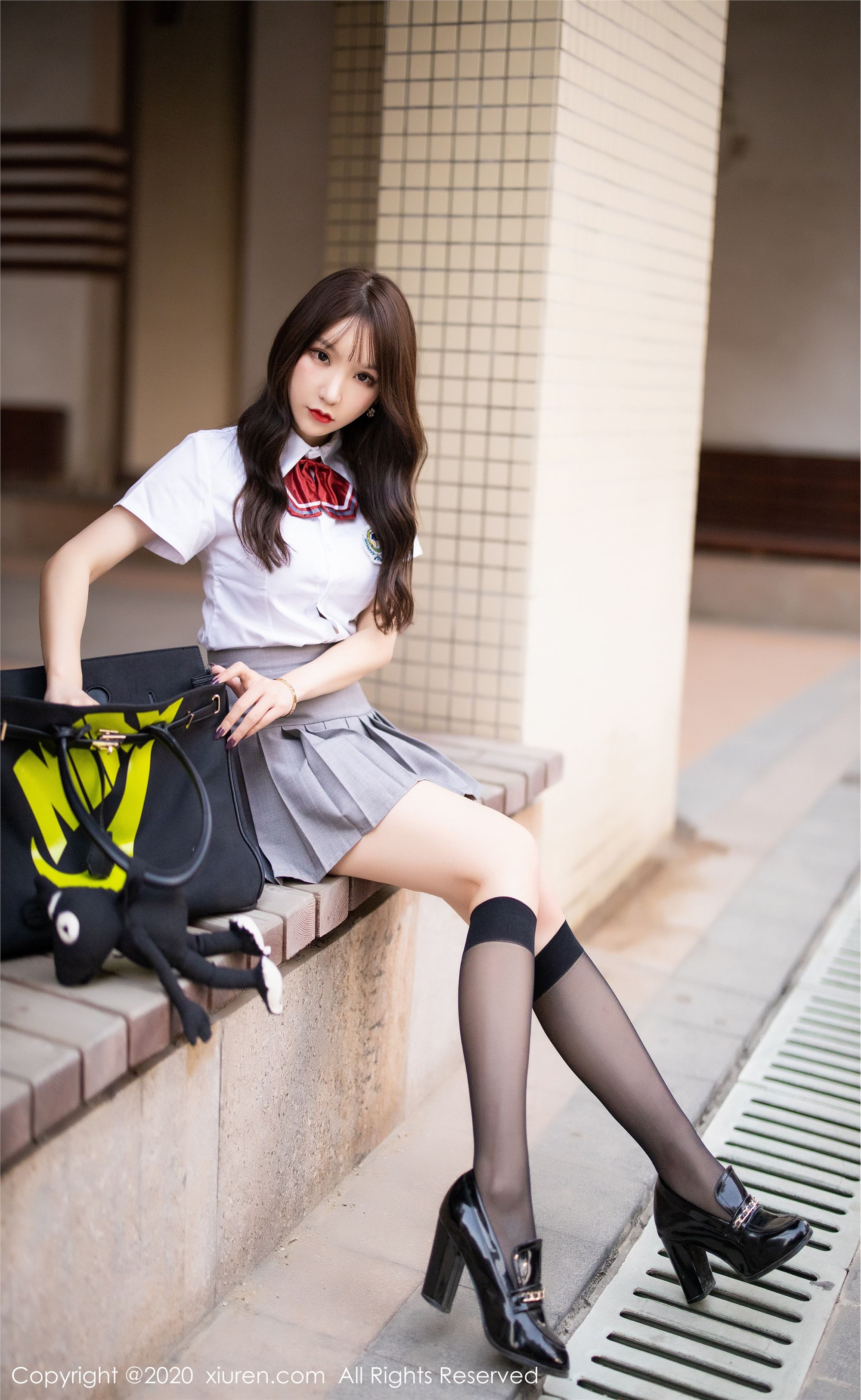 XIUREN秀人网 2020.01.02 No.1899 周于希Sandy