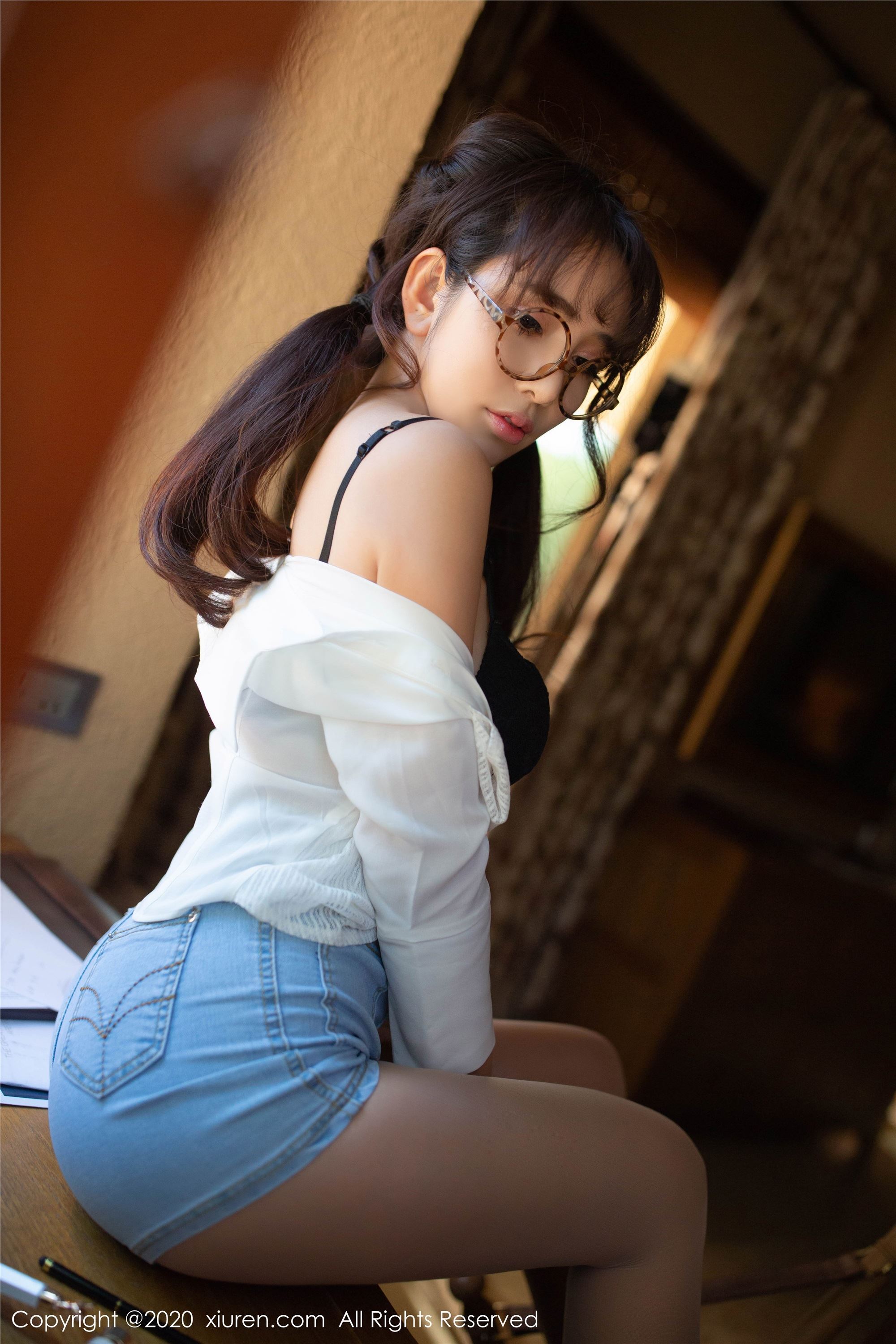 XIUREN秀人网 2020.01.08 No.1910 陶喜乐lele